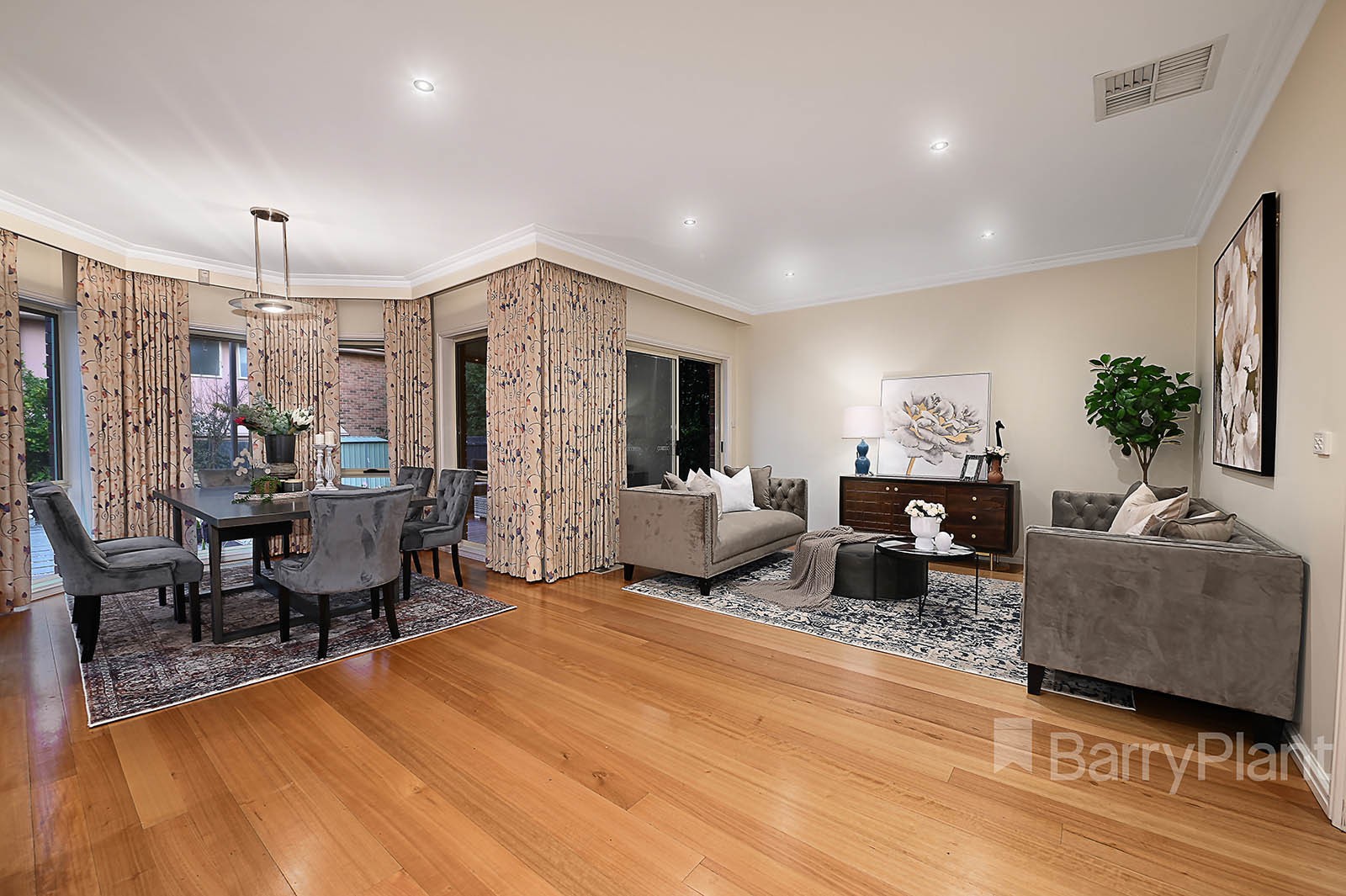 4 Crows Lane, Glen Waverley, VIC 3150, Glen Waverley - Thumbnail 3