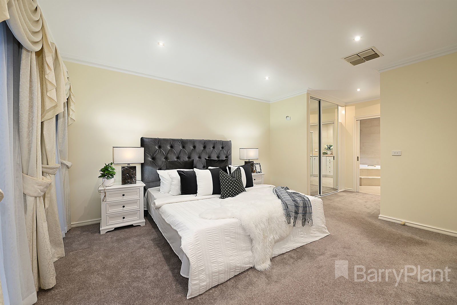 4 Crows Lane, Glen Waverley, VIC 3150, Glen Waverley - Thumbnail 5