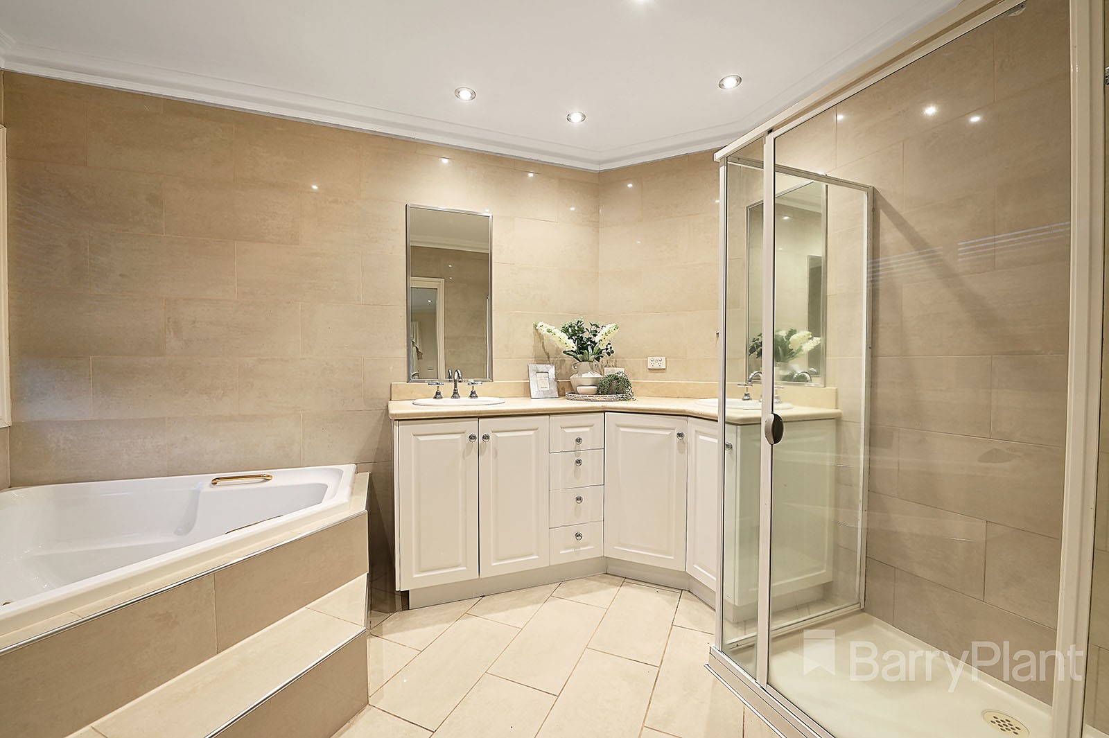 4 Crows Lane, Glen Waverley, VIC 3150, Glen Waverley - Thumbnail 8