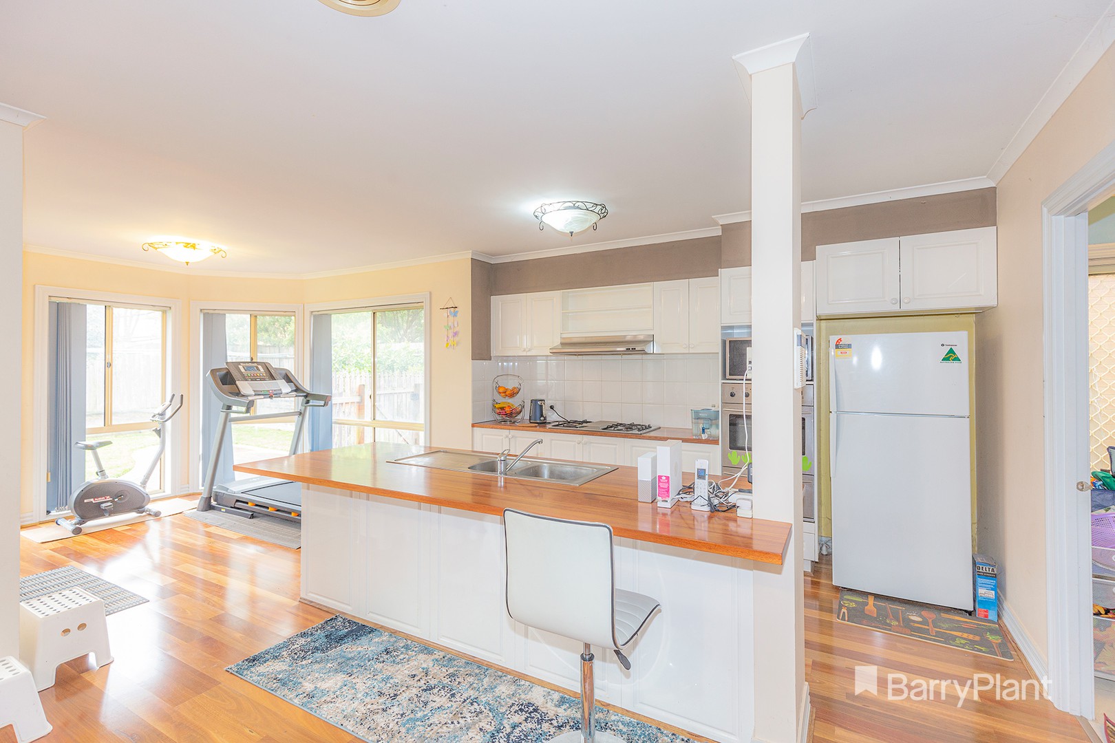 4 Cunneen Crescent, Berwick, VIC 3806, Berwick - Thumbnail 2