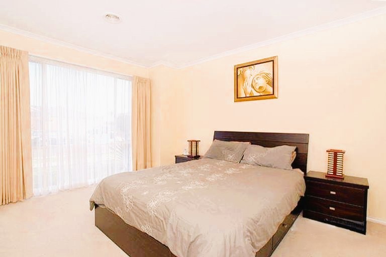 4 Dahlen Place, Berwick, VIC 3806, Berwick - Thumbnail 5