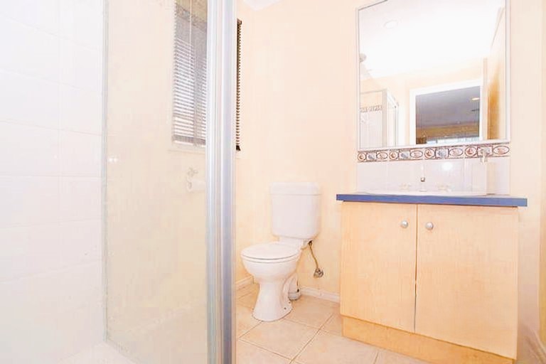 4 Dahlen Place, Berwick, VIC 3806, Berwick - Thumbnail 6