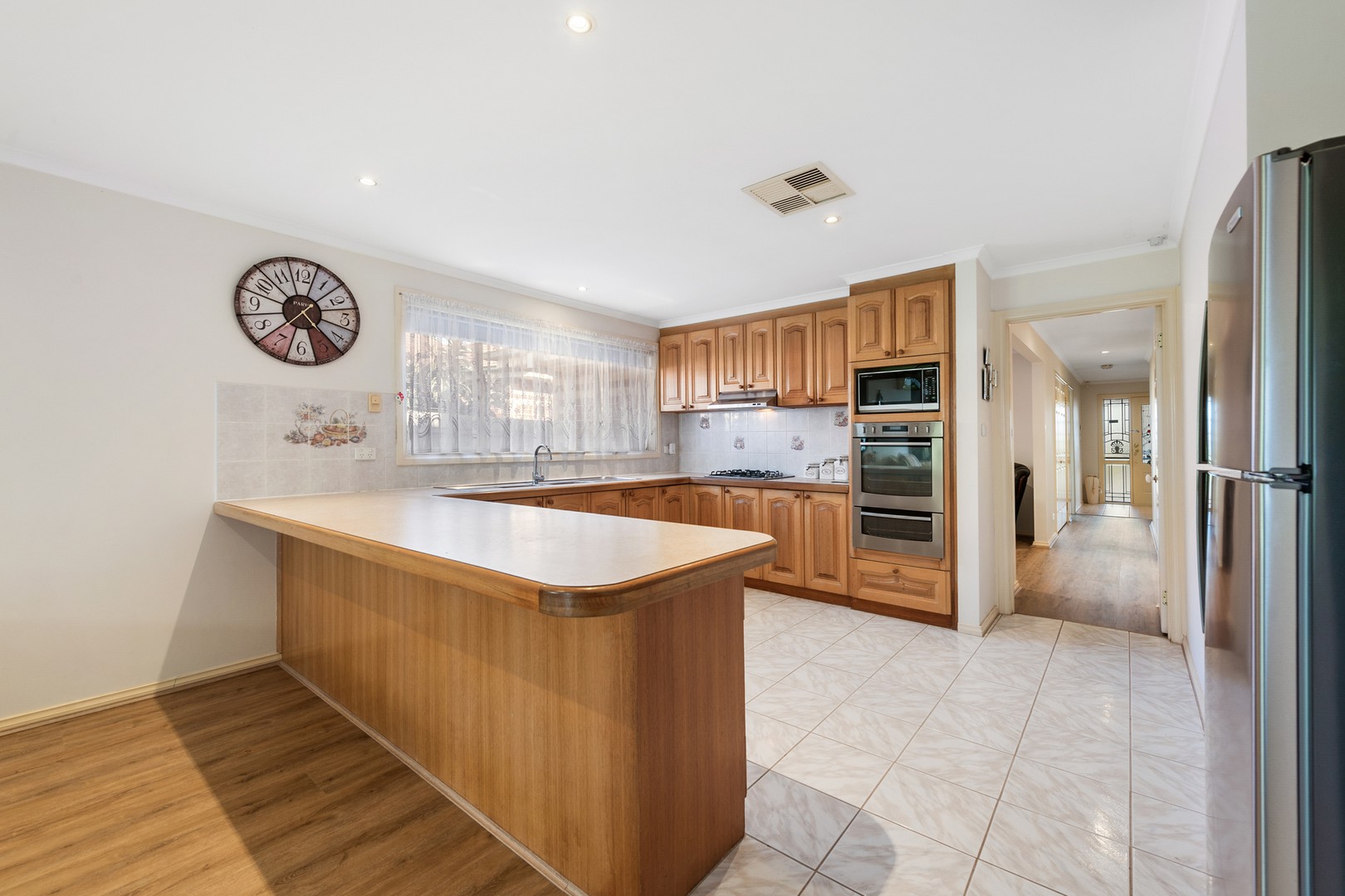 4 Dalray Court, Keilor Downs, VIC 3038, Keilor Downs - Thumbnail 2