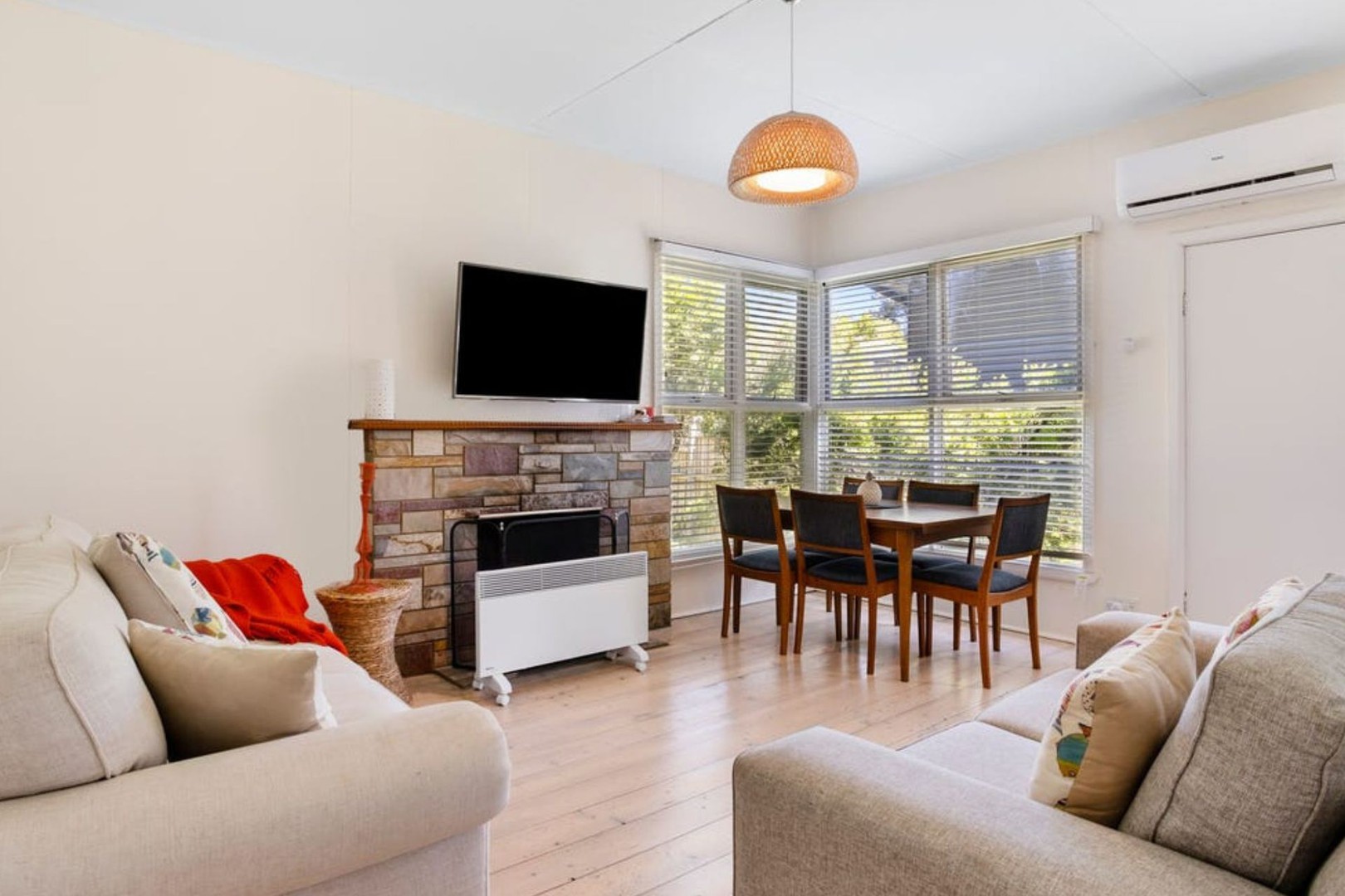 4 Dana Avenue, Blairgowrie, VIC 3942 - Thumbnail 2 - 18/03/2025