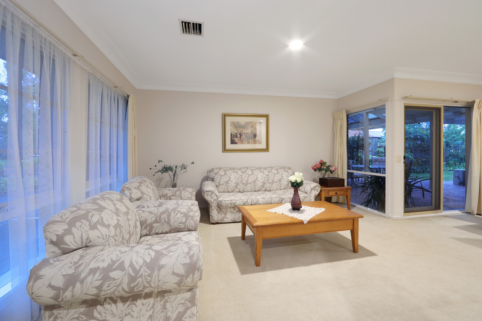 4 Dandelion Drive, Rowville, VIC 3178, Rowville - Thumbnail 2