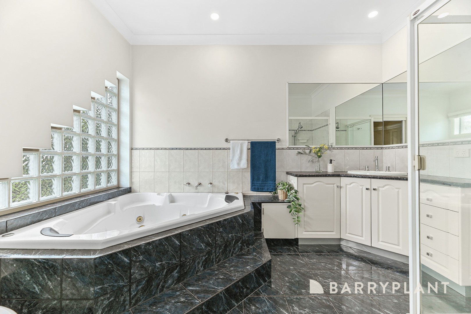 4 Dean Close, Rowville, VIC 3178, Rowville - Thumbnail 8