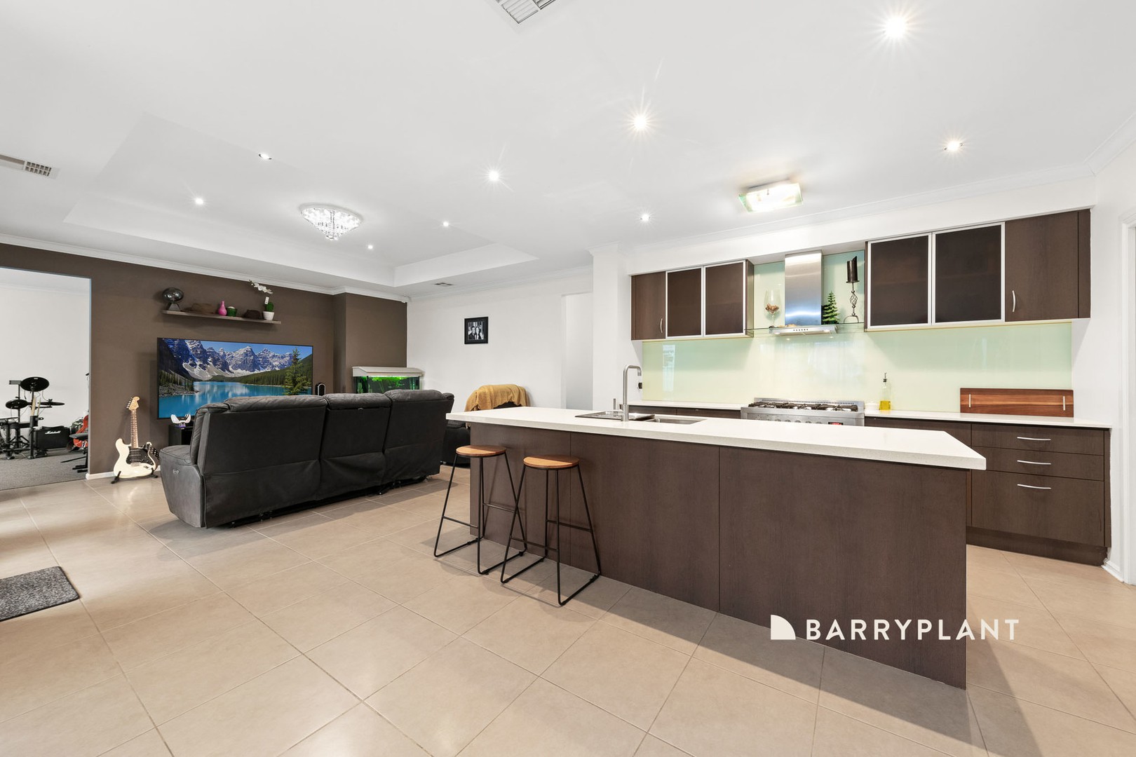4 Devonia Street, Pakenham, VIC 3810, Pakenham - Thumbnail 5