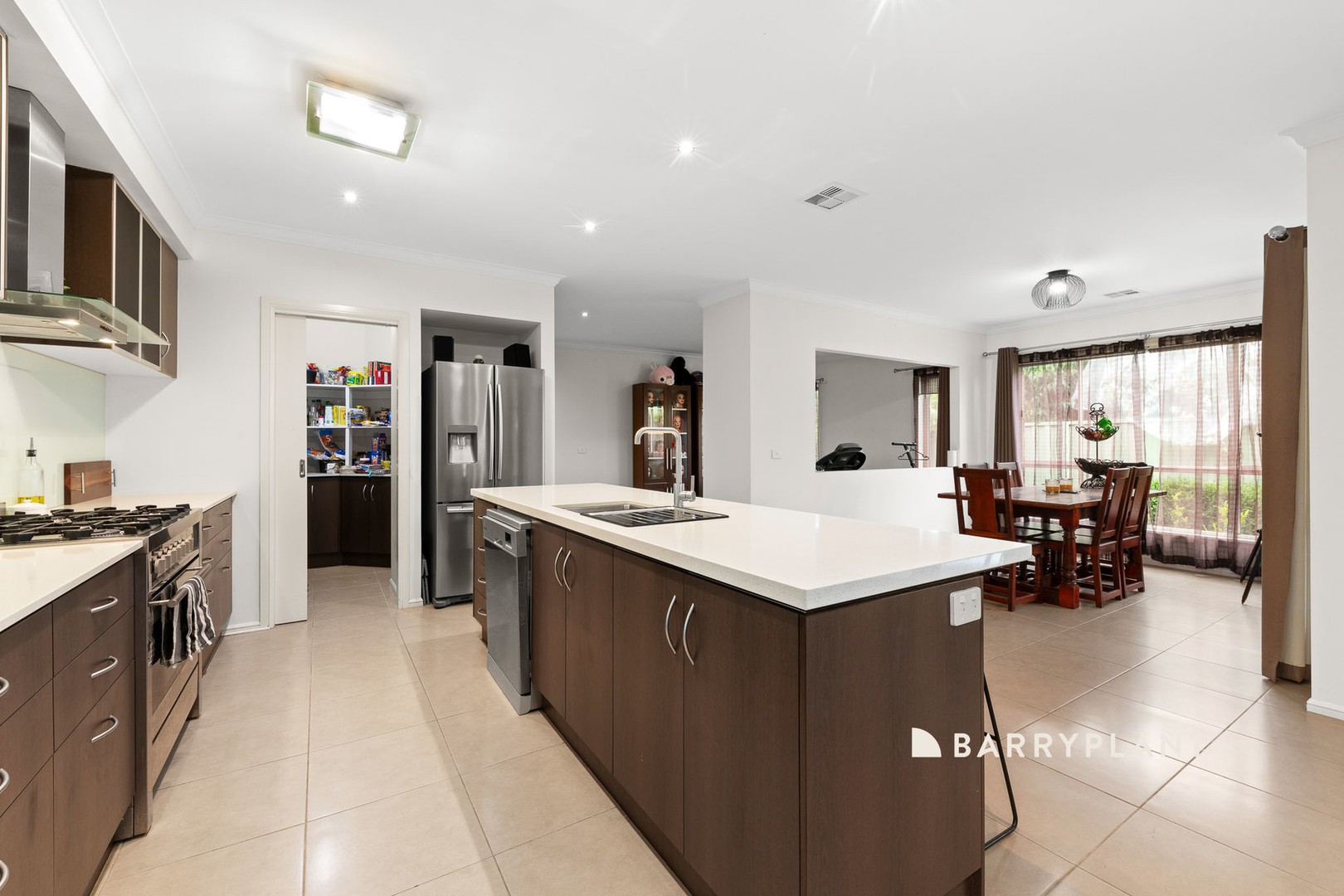 4 Devonia Street, Pakenham, VIC 3810, Pakenham - Thumbnail 6