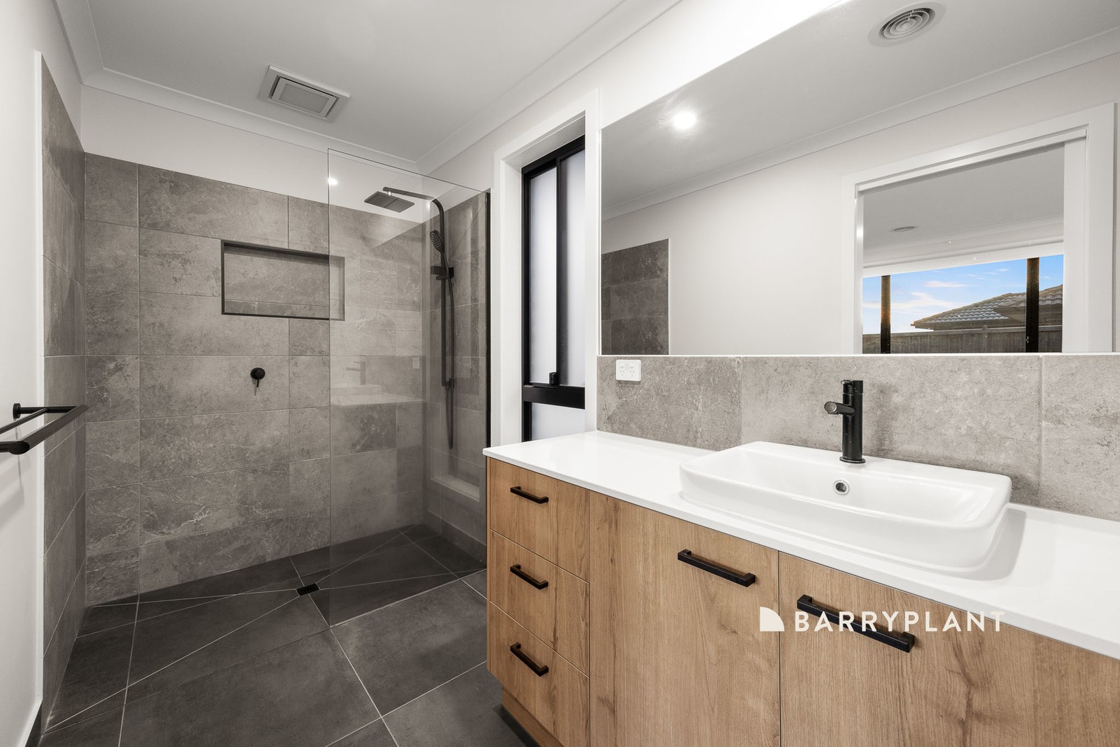 4 Diamond Street, Drouin, VIC 3818, Drouin - Thumbnail 8