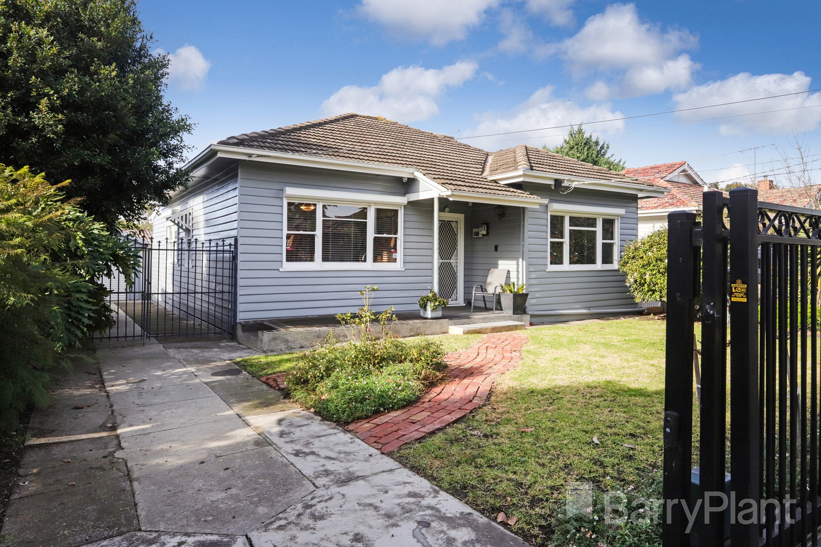 4 Donald Street, Sunshine, VIC 3020 - Thumbnail 2 - 04/01/2022