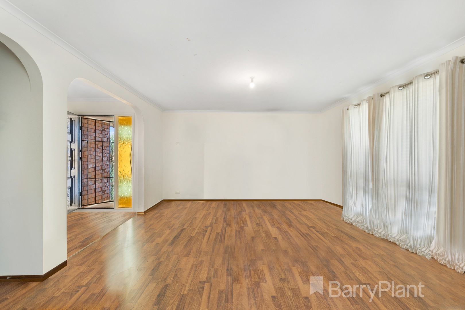 4 Dove Court, Werribee, VIC 3030, Werribee - Thumbnail 2