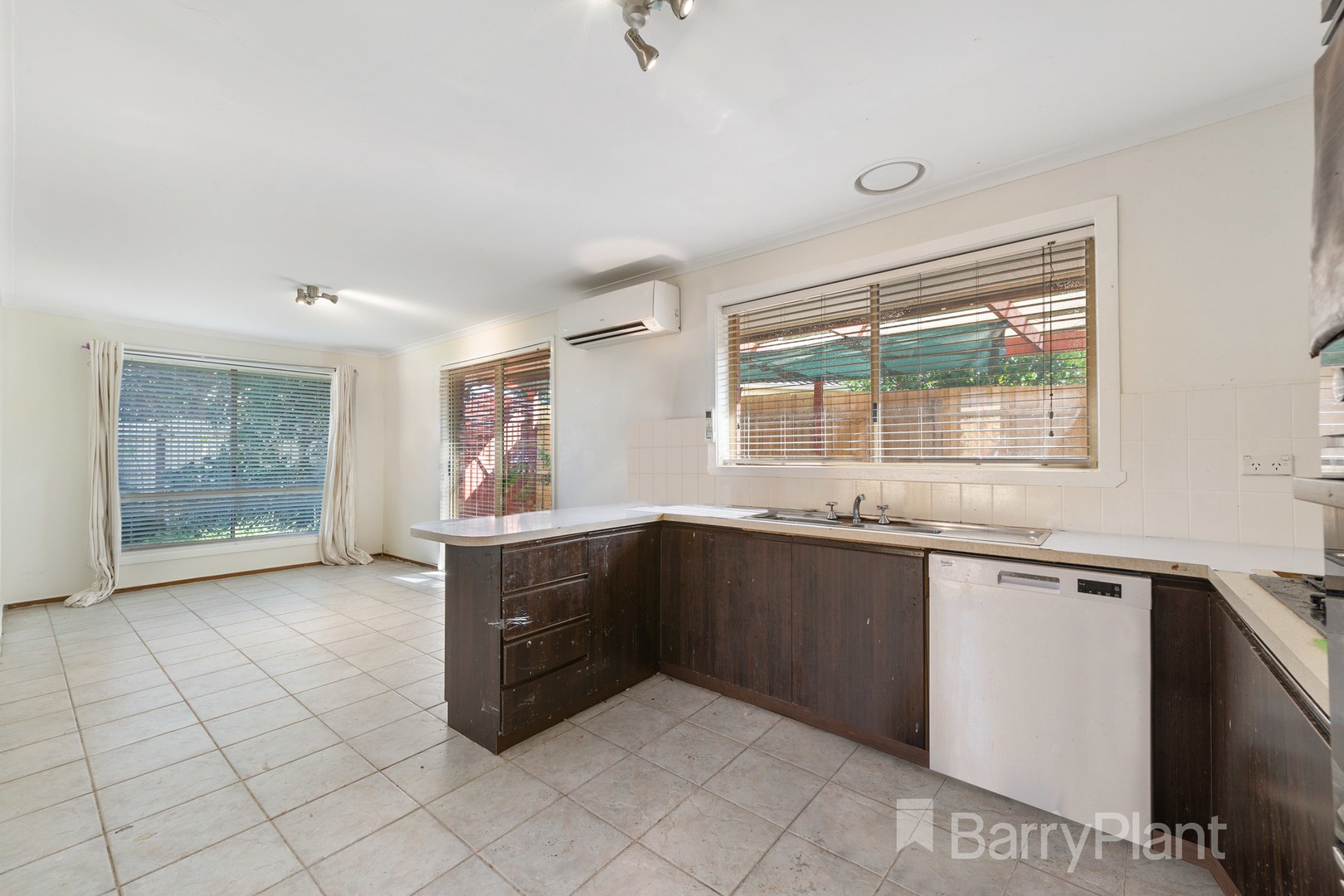 4 Dove Court, Werribee, VIC 3030, Werribee - Thumbnail 5