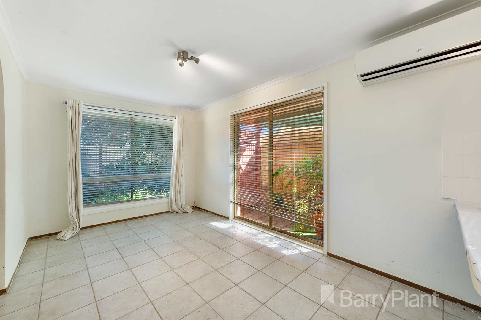4 Dove Court, Werribee, VIC 3030, Werribee - Thumbnail 6