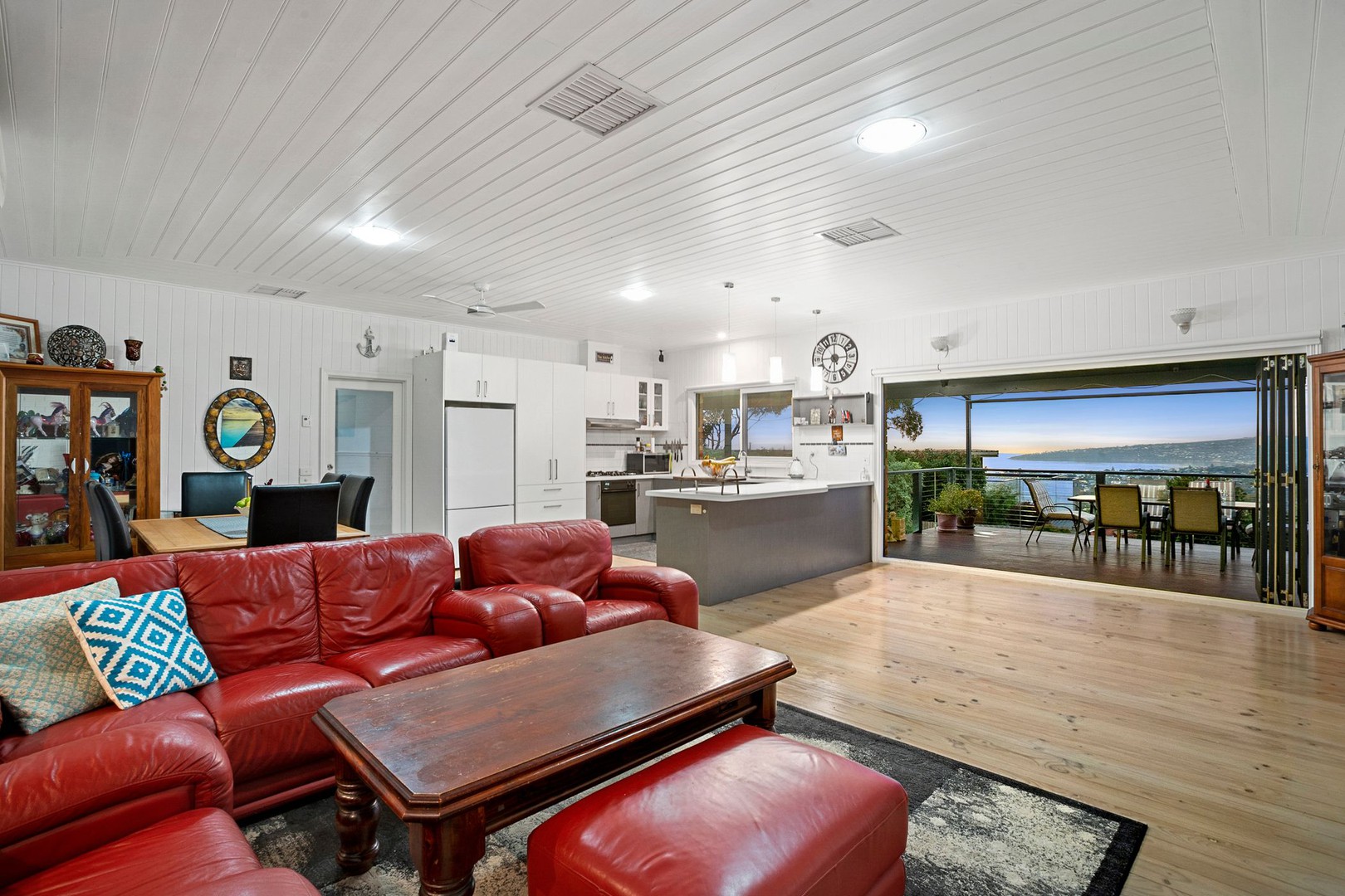 4 Dover Court, Dromana, VIC 3936 - Thumbnail 2 - 26/04/2024