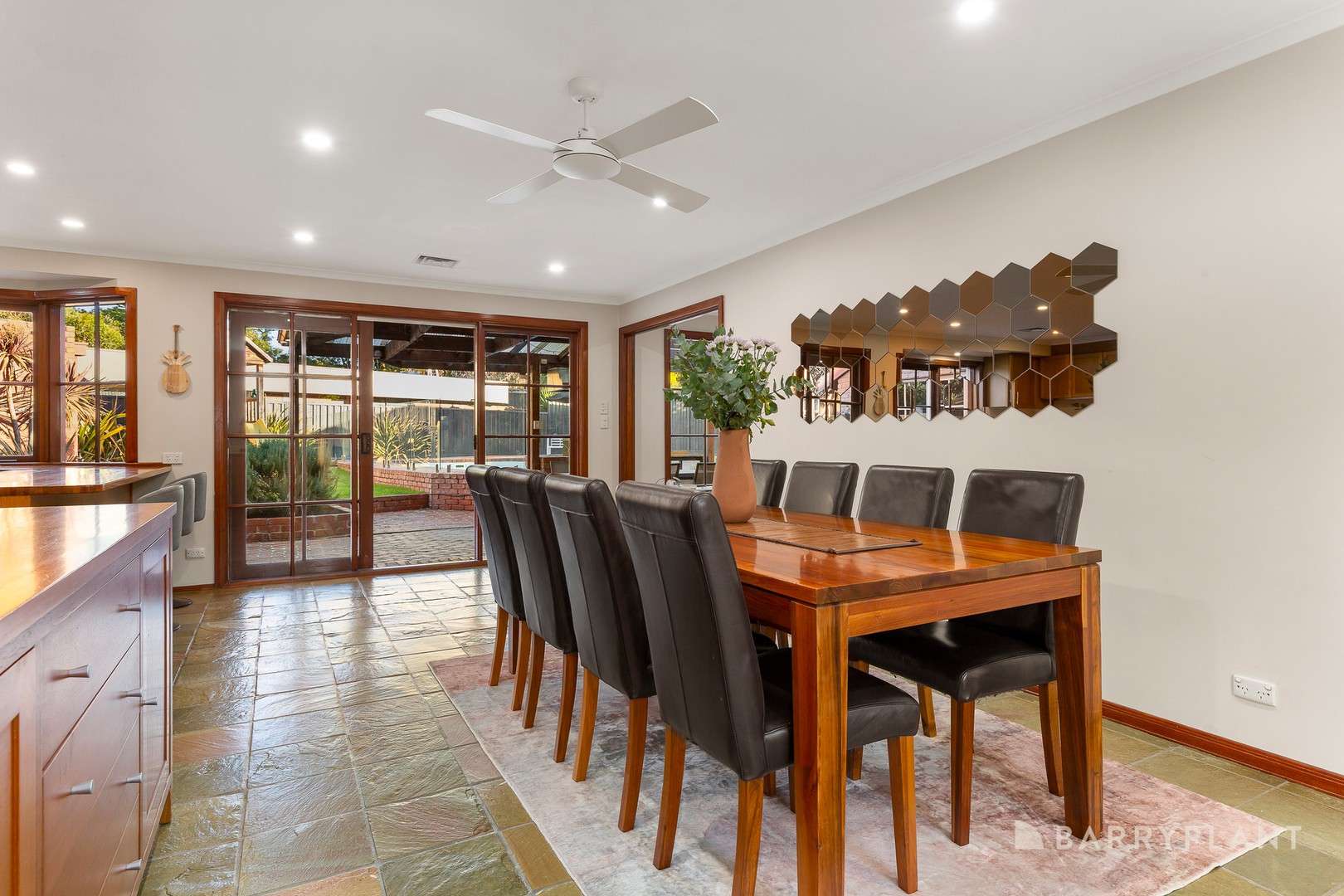 4 Downland Place, Dingley Village, VIC 3172, Dingley Village - Thumbnail 6