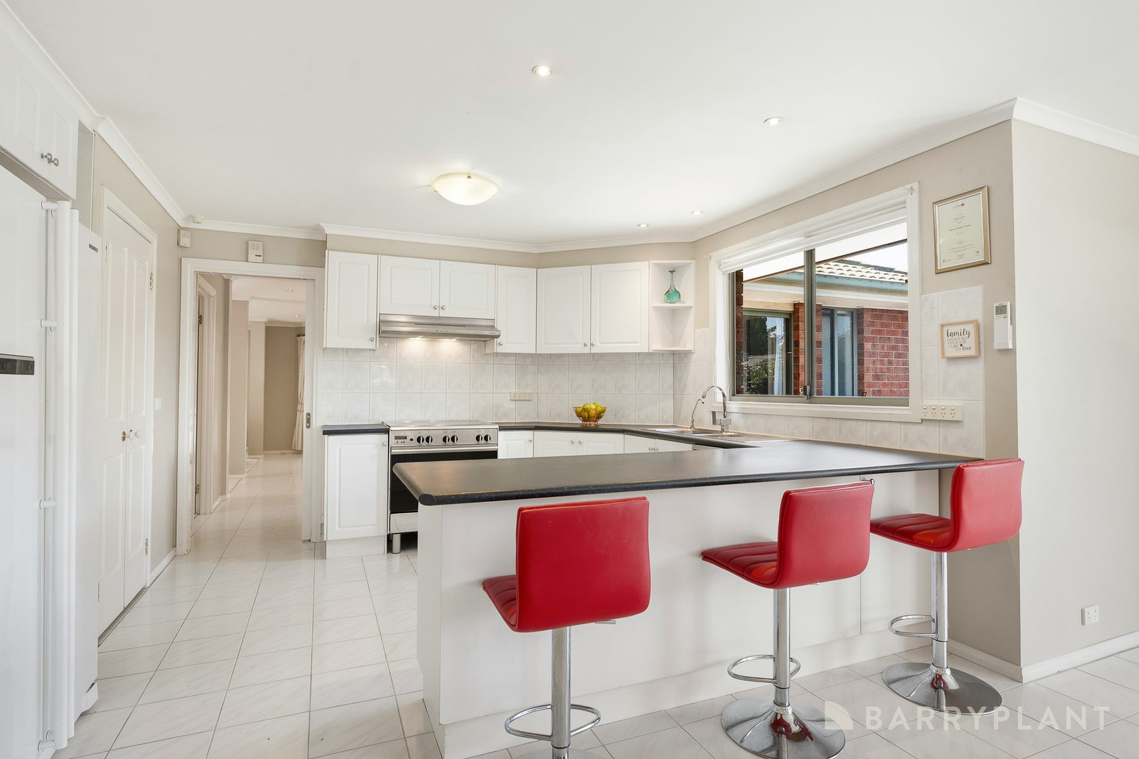 4 Dunraven Court, Narre Warren, VIC 3805 - Thumbnail 2 - 28/01/2026