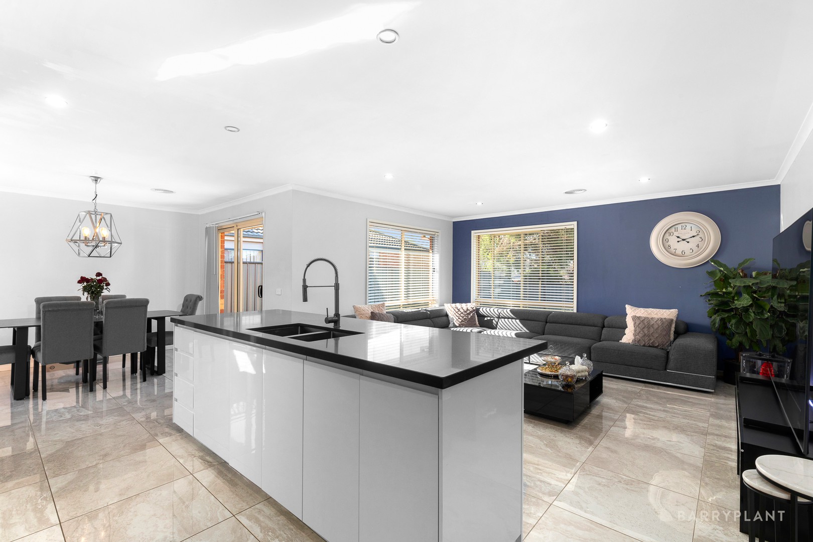 4 Dunstan Road, Point Cook, VIC 3030, Point Cook - Thumbnail 3