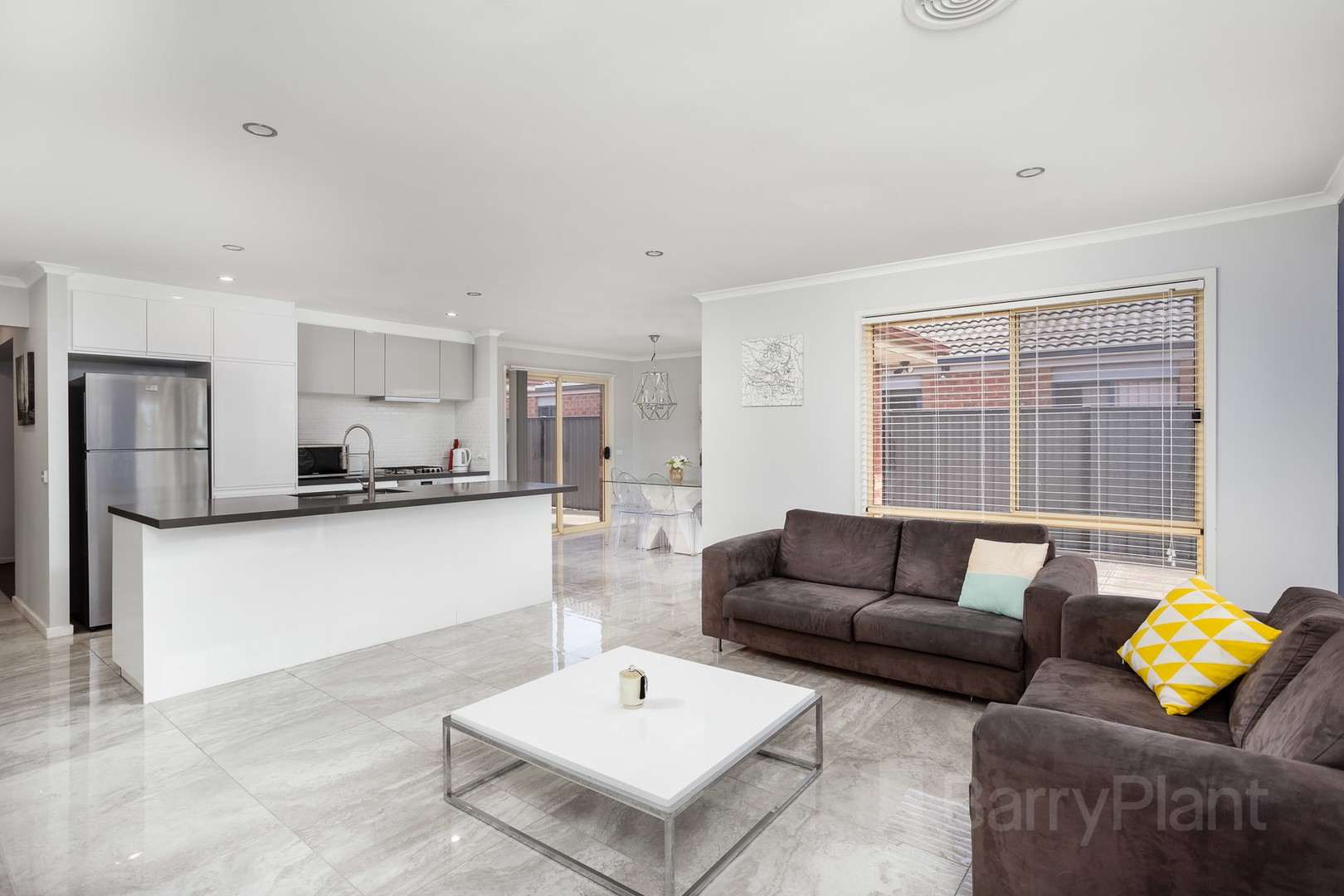 4 Dunstan Road, Point Cook, VIC 3030, Point Cook - Thumbnail 2