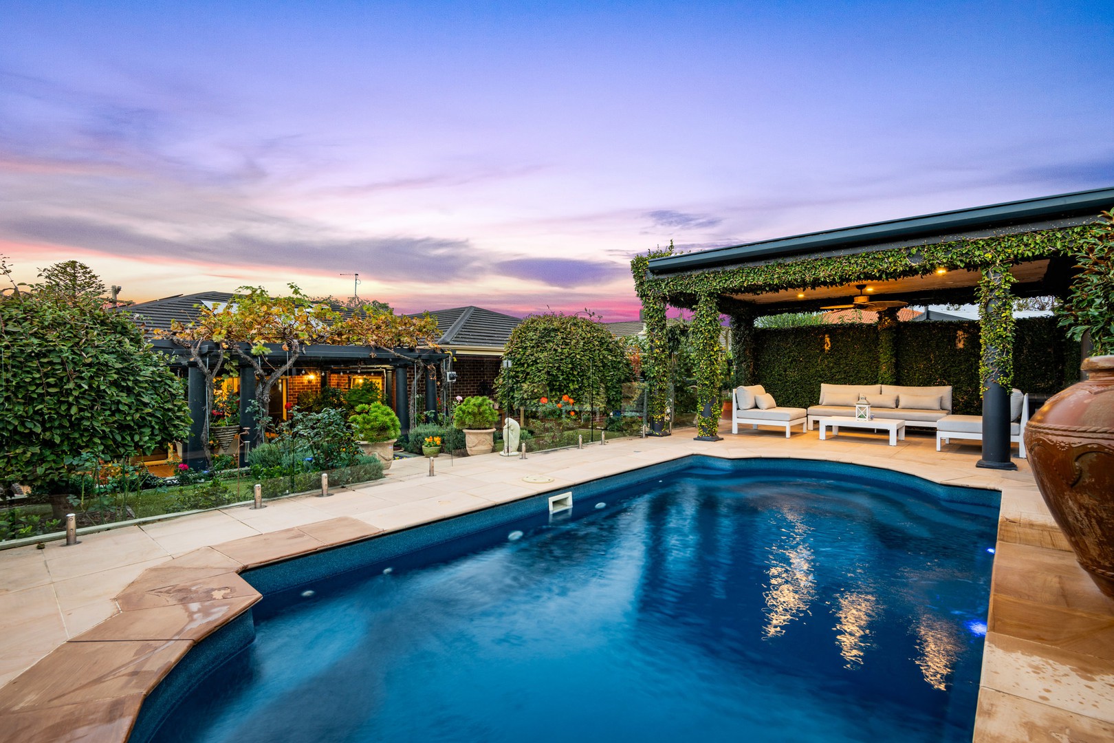 4 Eagleview Crescent, Bell Post Hill, VIC 3215 - Thumbnail 2 - 19/05/2025