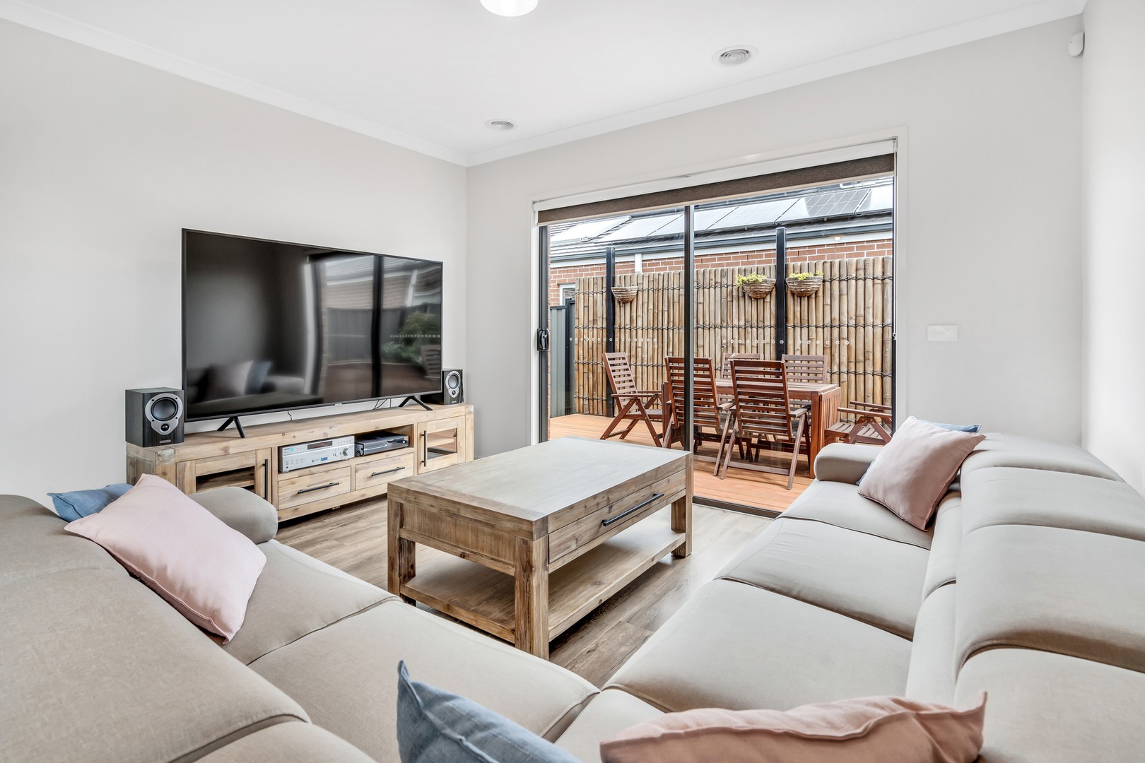 4 Edgewater Road, Craigieburn, VIC 3064, Craigieburn - Thumbnail 5