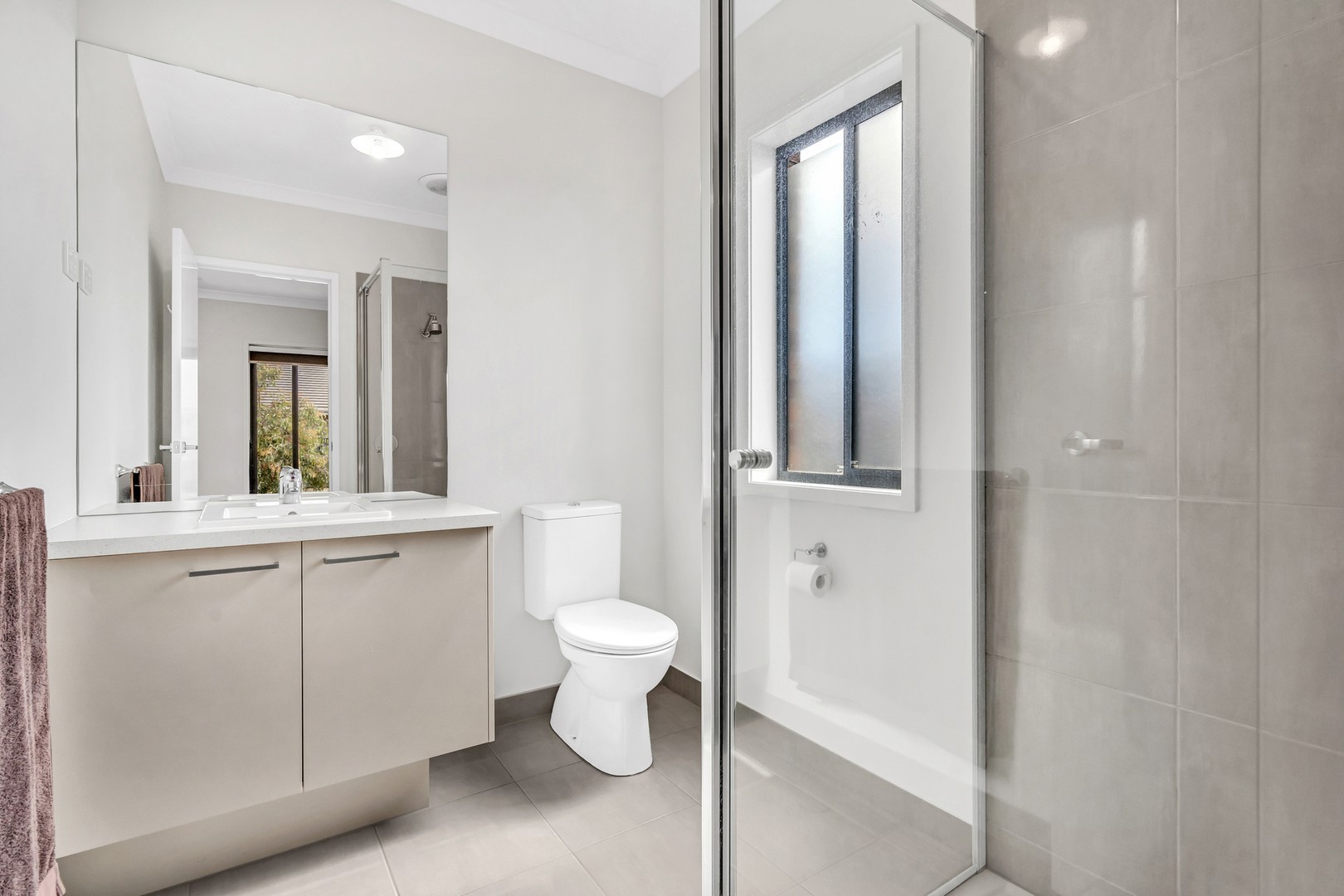 4 Edgewater Road, Craigieburn, VIC 3064, Craigieburn - Thumbnail 7