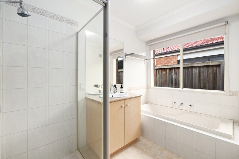 4 Elidon Crescent, Point Cook, VIC 3030, Point Cook - Thumbnail 8