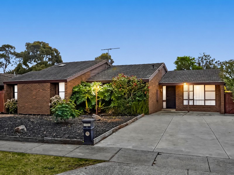 4 Eurora Court, Taylors Lakes, VIC 3038 - Image - 21/09/2026