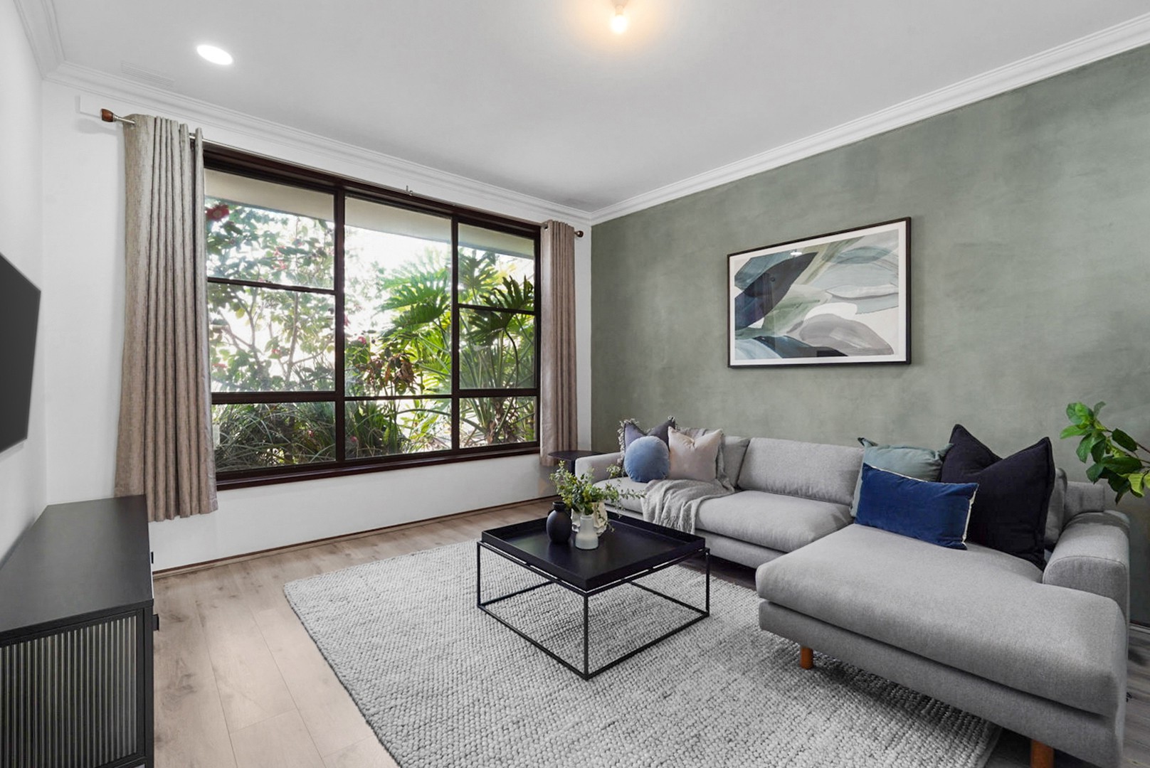 4 Eurora Court, Taylors Lakes, VIC 3038 - Thumbnail 2 - 21/09/2026