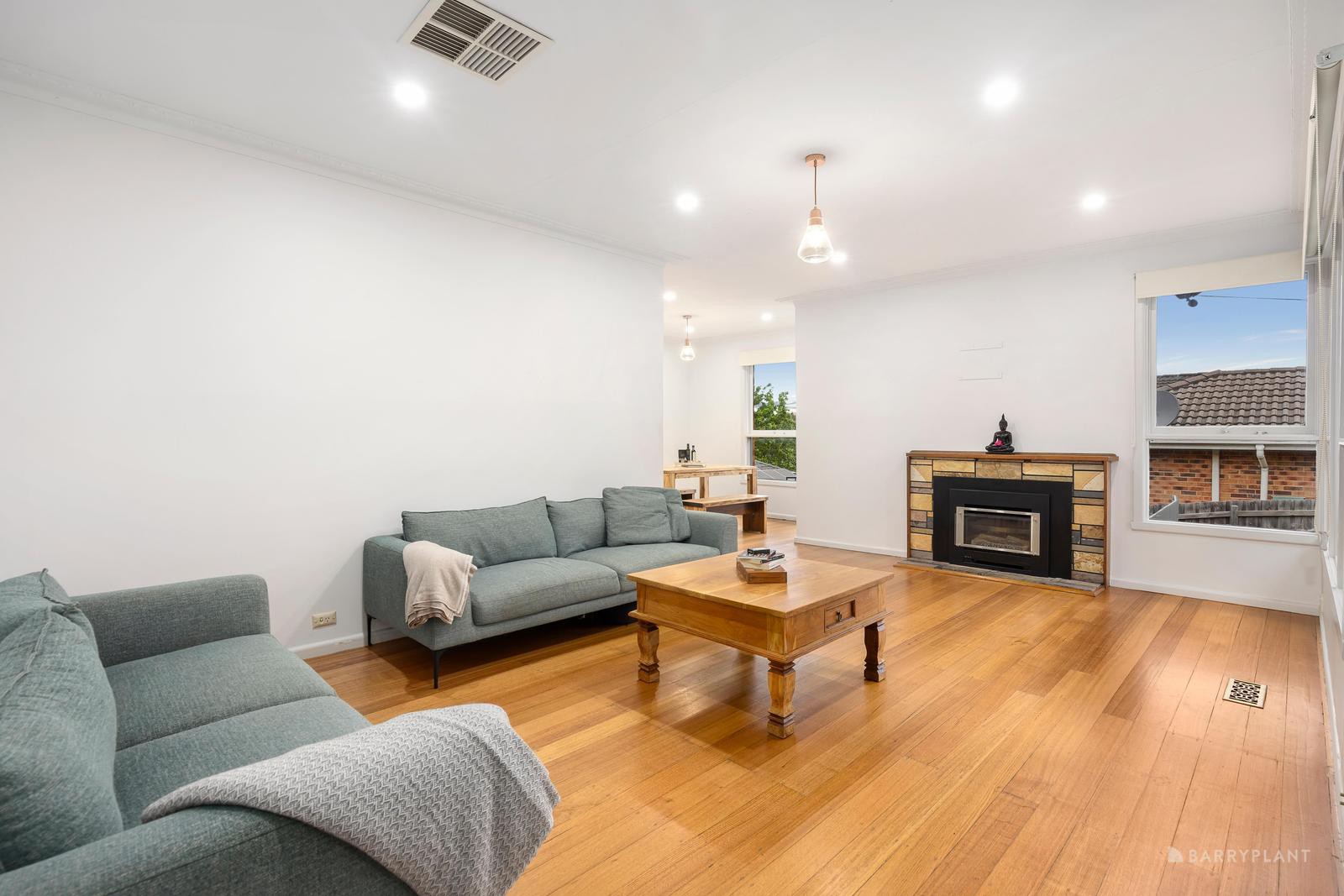 4 Falcon Court, Doncaster East, VIC 3109, Doncaster East - Thumbnail 2