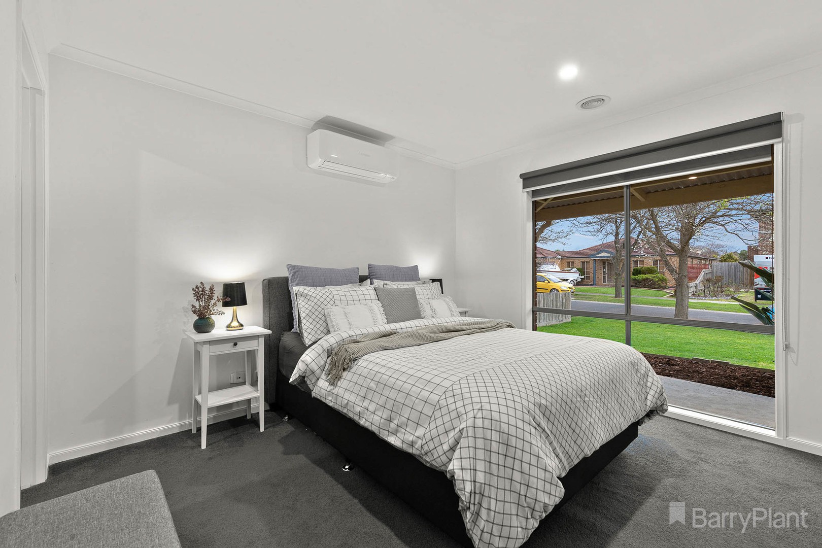 4 Farnborough Way, Berwick, VIC 3806, Berwick - Thumbnail 2