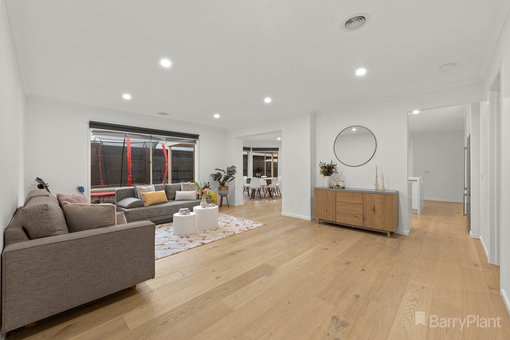 4 Farnborough Way, Berwick, VIC 3806, Berwick - Thumbnail 4