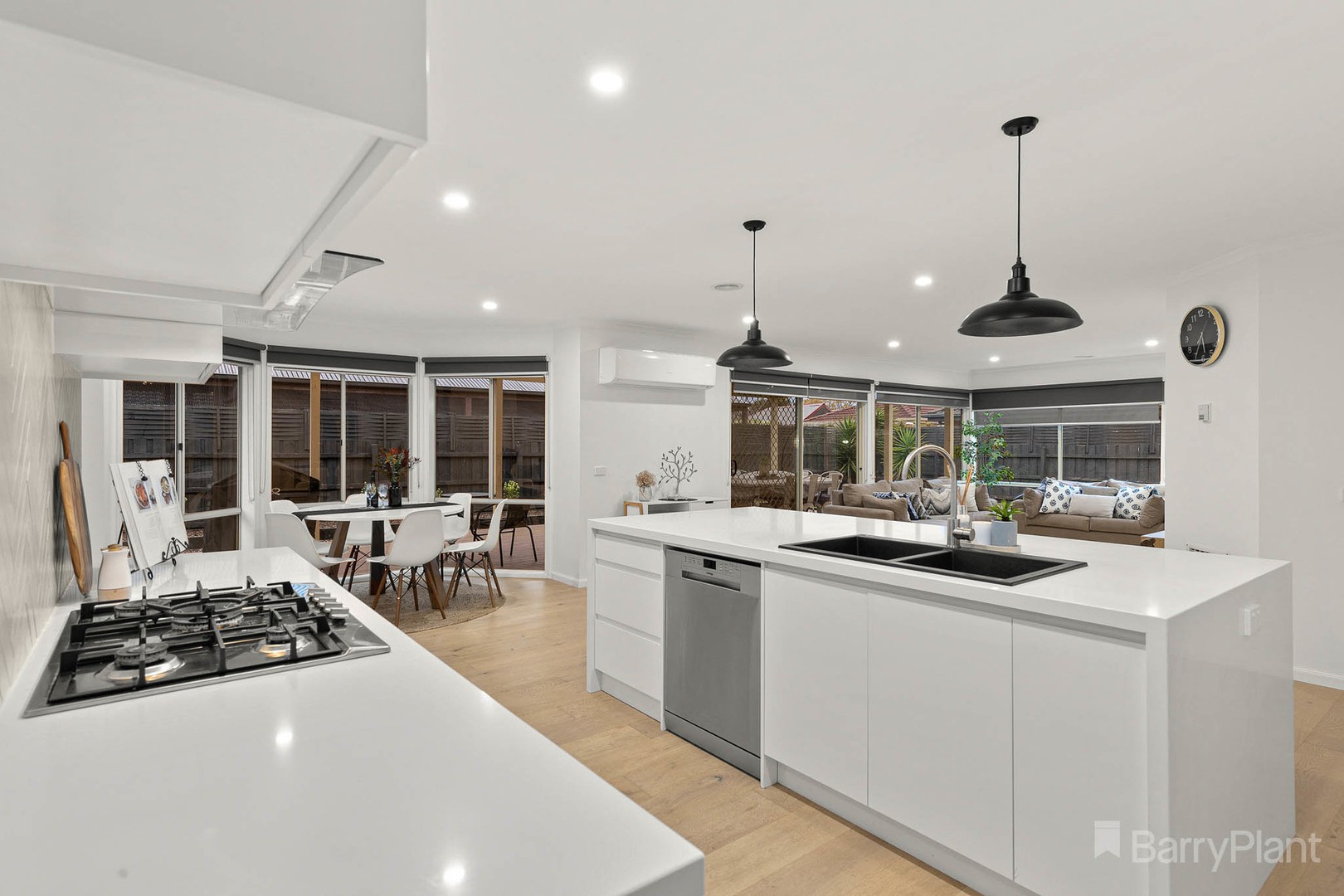 4 Farnborough Way, Berwick, VIC 3806, Berwick - Thumbnail 5