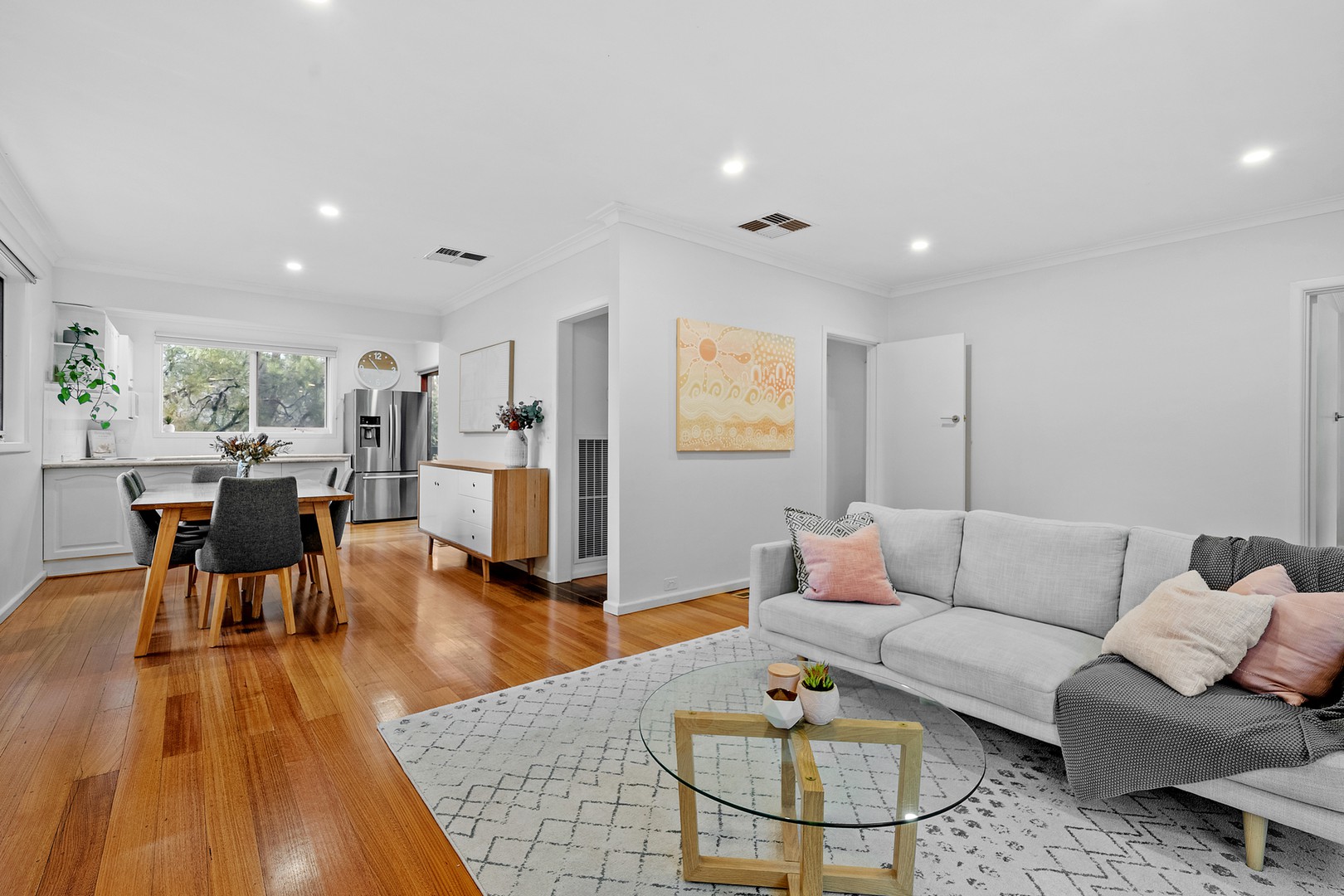 4 Fawcett Street, Mitcham, VIC 3132, Mitcham - Thumbnail 2