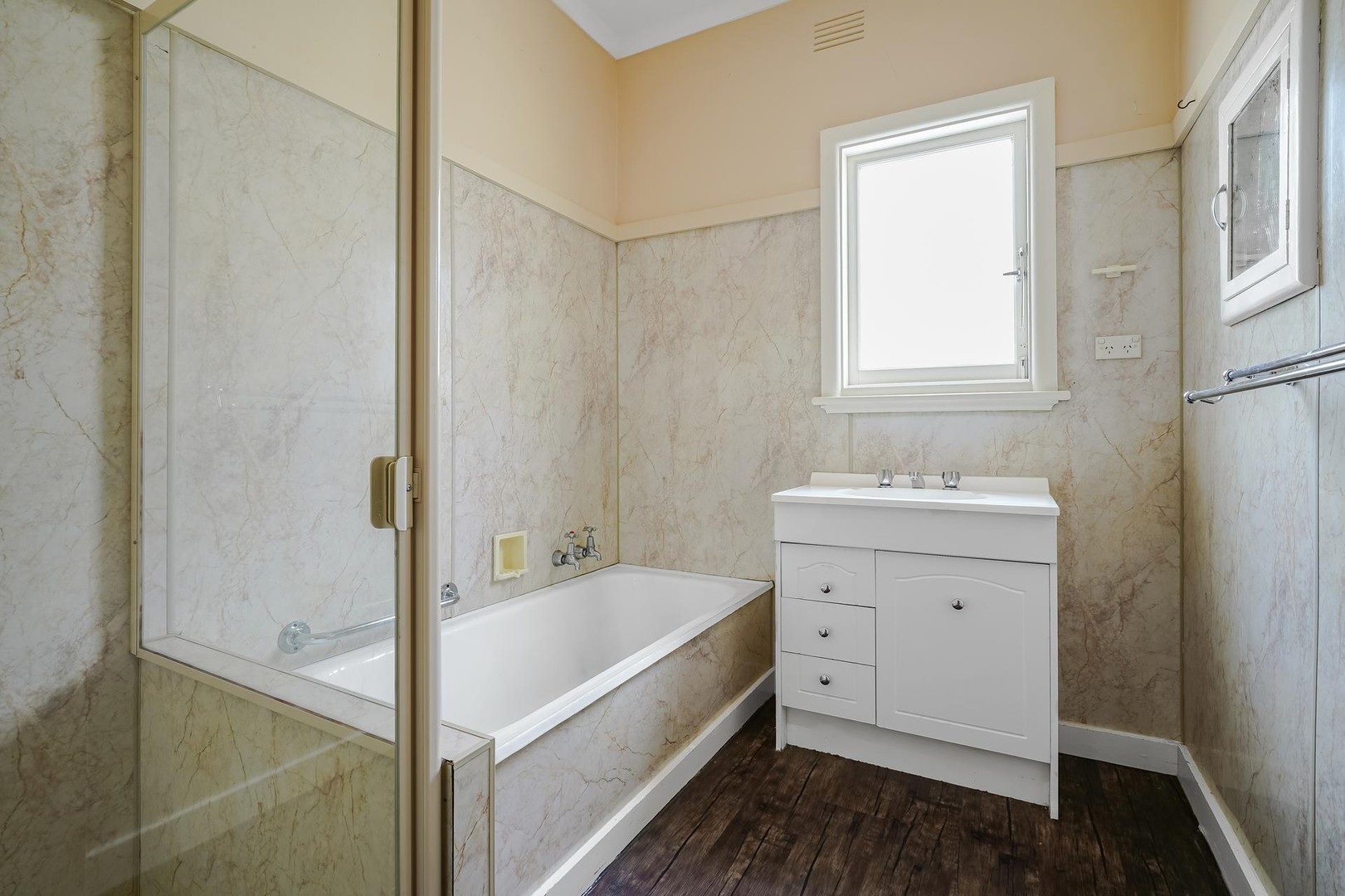 4 Finchaven Street, Herne Hill, VIC 3218, Herne Hill - Thumbnail 6
