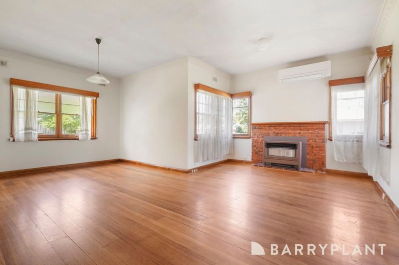 4 Finlay St, Frankston, VIC 3199, Frankston - Thumbnail 2