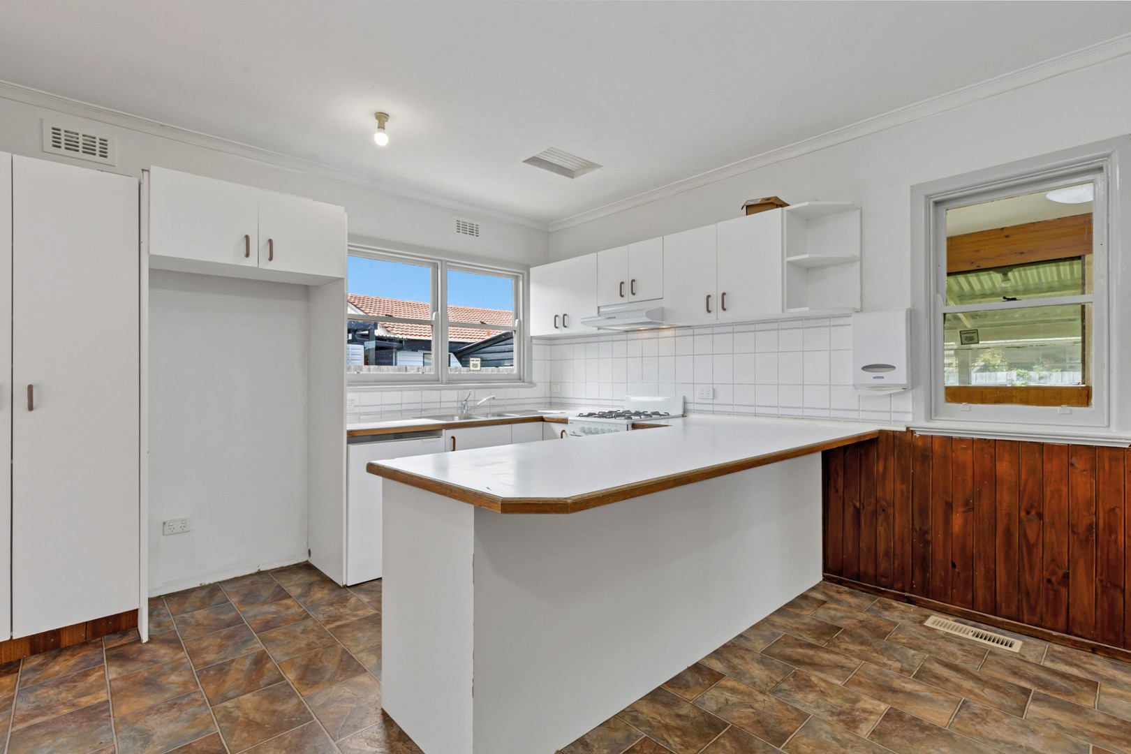 4 Florence Court, Dandenong, VIC 3175, Dandenong - Thumbnail 3