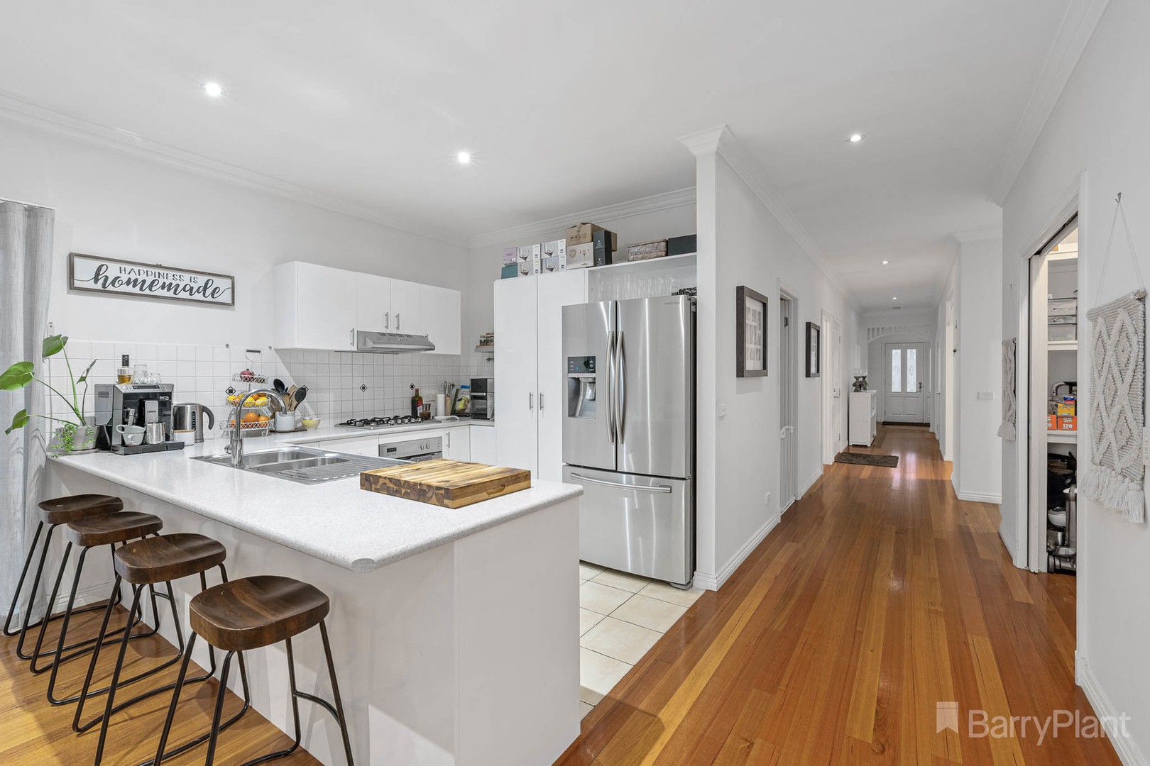 4 Frere Close, Pakenham, VIC 3810, Pakenham - Thumbnail 2