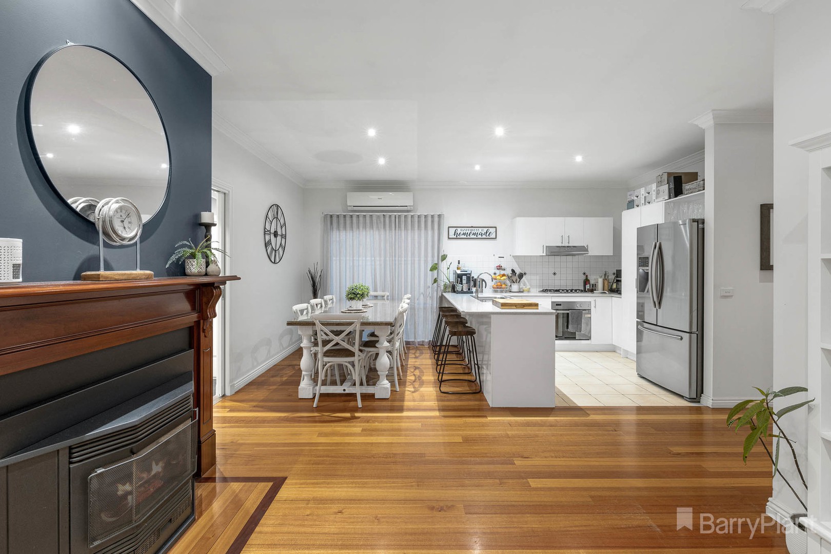 4 Frere Close, Pakenham, VIC 3810, Pakenham - Thumbnail 3