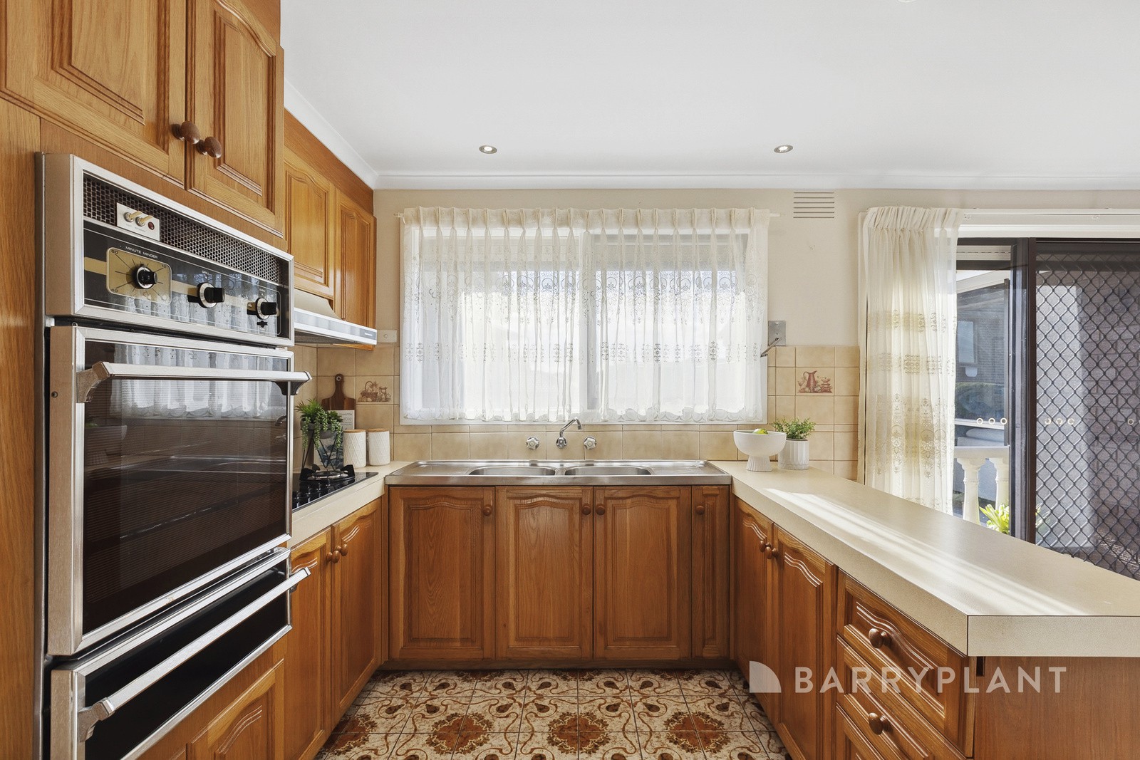 4 Gainsborough Avenue, Wheelers Hill, VIC 3150, Wheelers Hill - Thumbnail 6