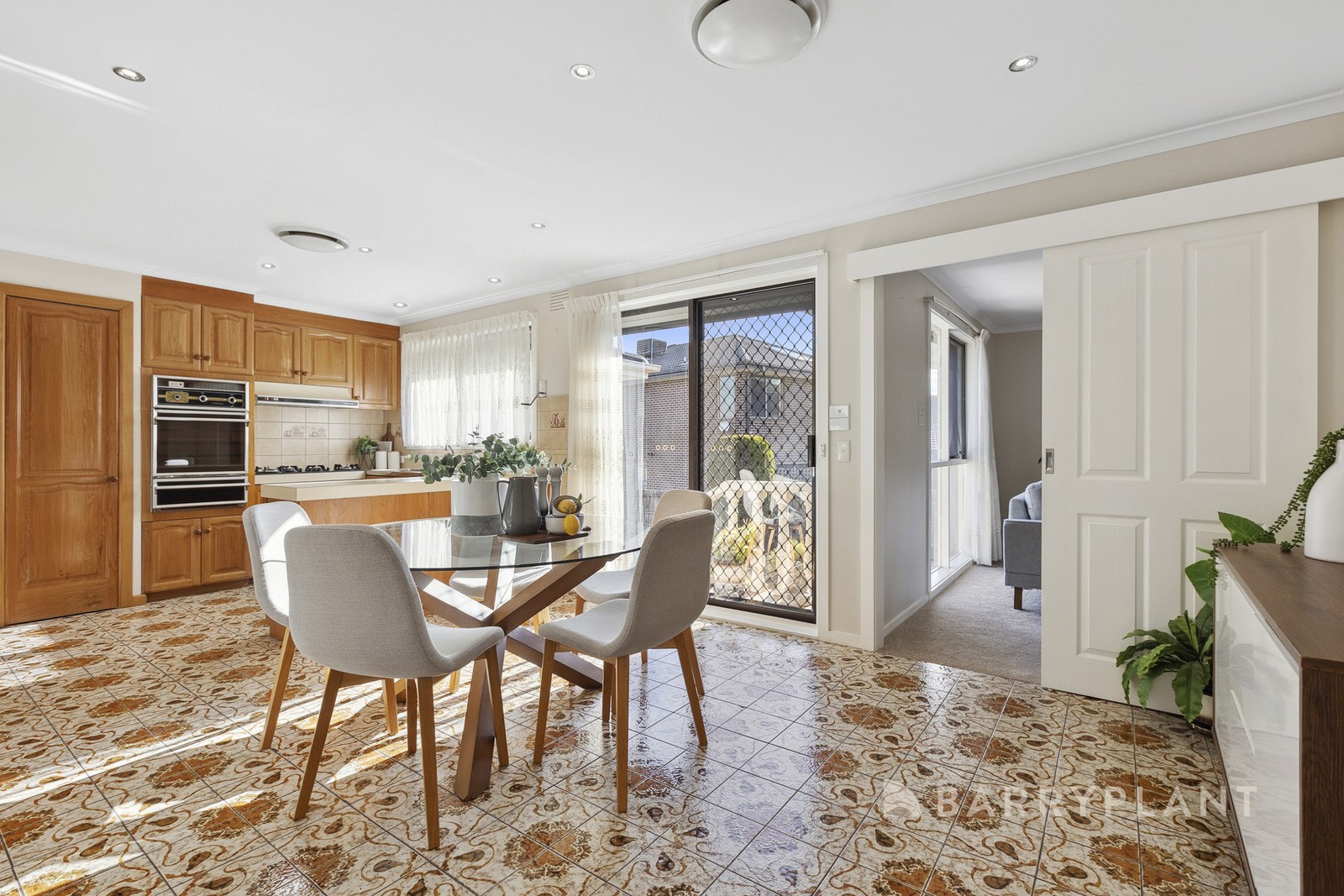 4 Gainsborough Avenue, Wheelers Hill, VIC 3150, Wheelers Hill - Thumbnail 4