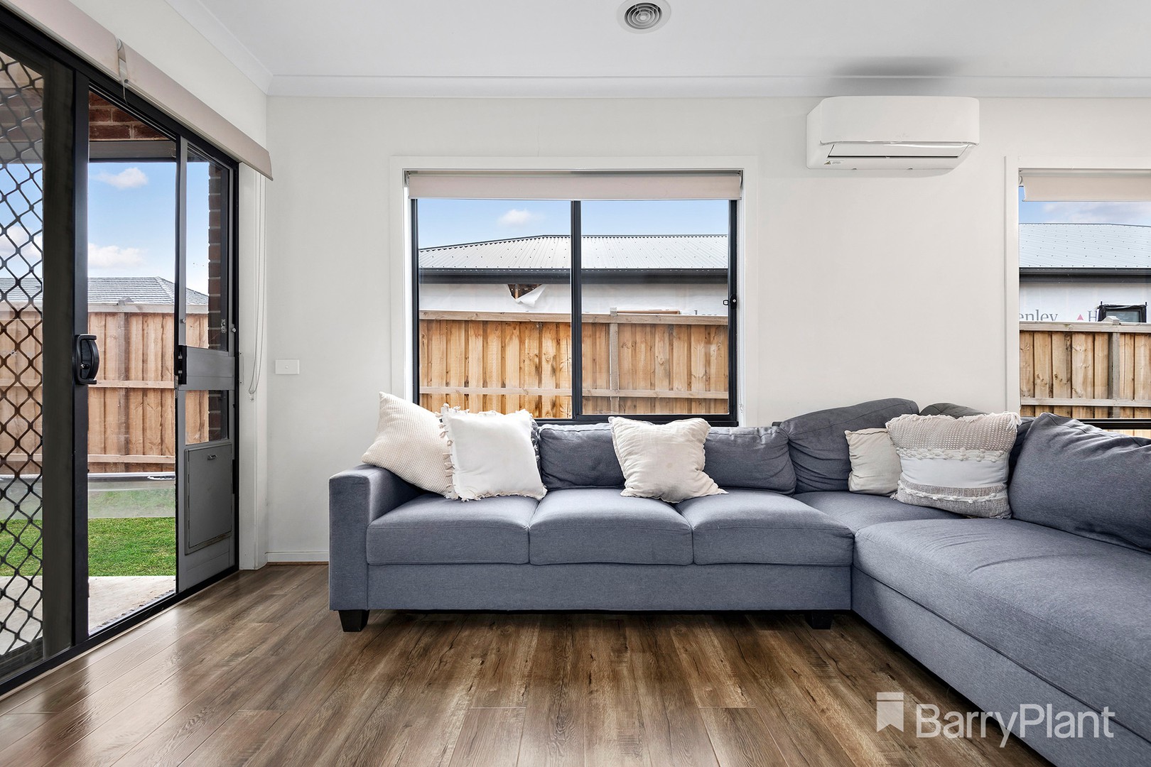 4 Garrard Crescent, Clyde North, VIC 3978, Clyde North - Thumbnail 5