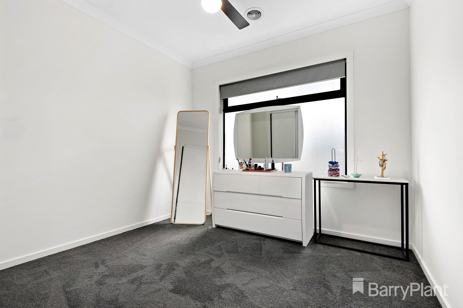 4 Garrard Crescent, Clyde North, VIC 3978, Clyde North - Thumbnail 8