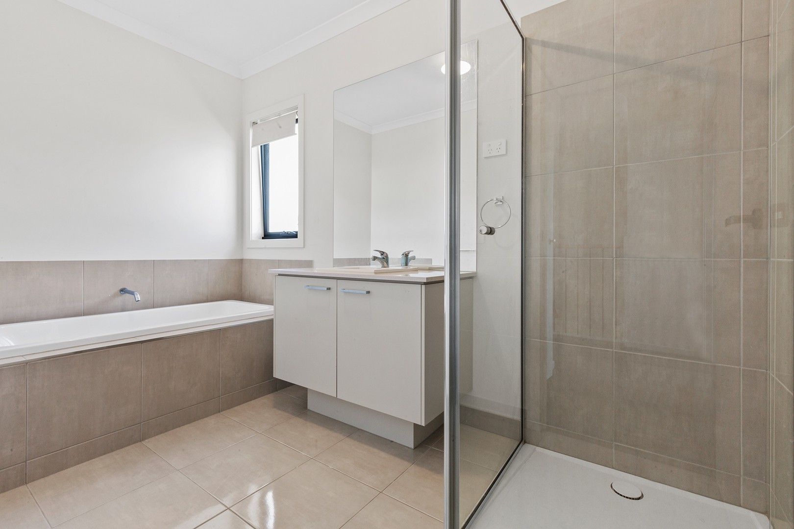 4 Garrard Crescent, Clyde, VIC 3978, Clyde - Thumbnail 8