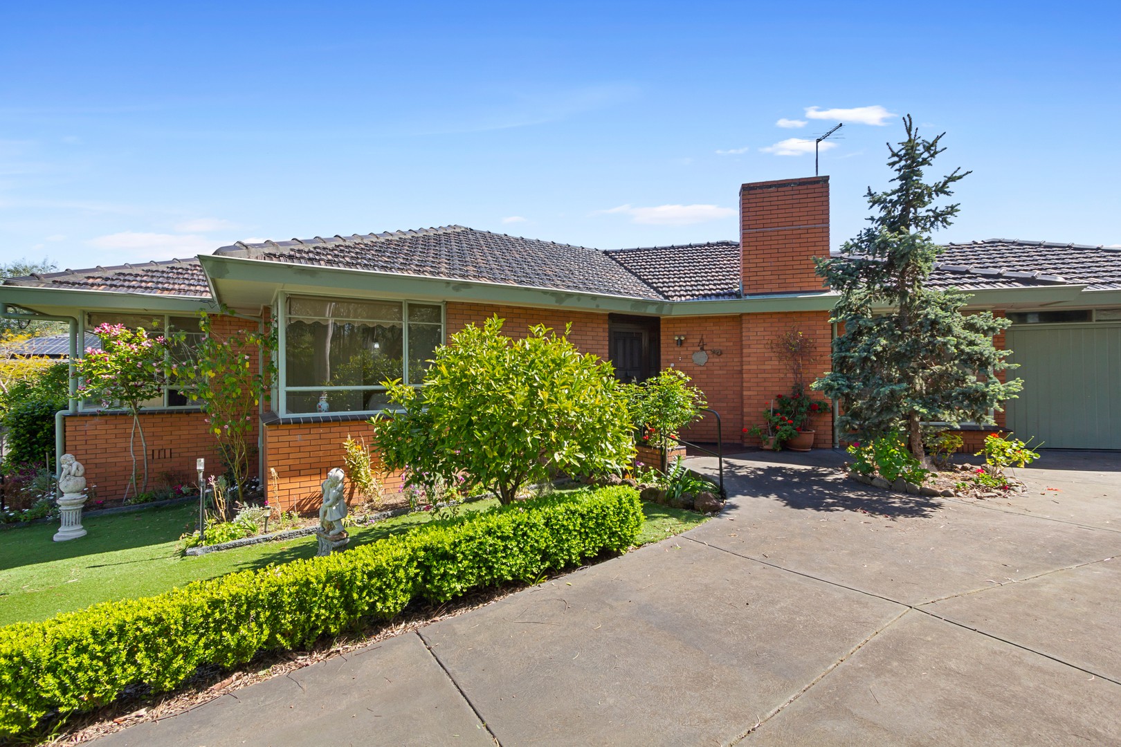 4 Gateshead Drive, Wantirna South, VIC 3152