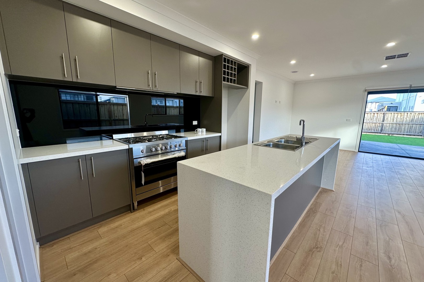 4 Gec Boulevard, Fraser Rise, VIC 3336, Fraser Rise - Thumbnail 4