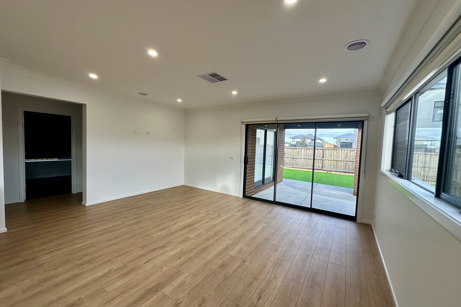 4 Gec Boulevard, Fraser Rise, VIC 3336, Fraser Rise - Thumbnail 6