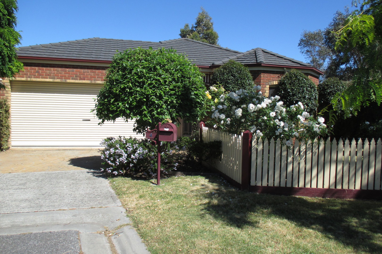 4 Gellibrand Court, Berwick, VIC 3806, Berwick - Thumbnail 2