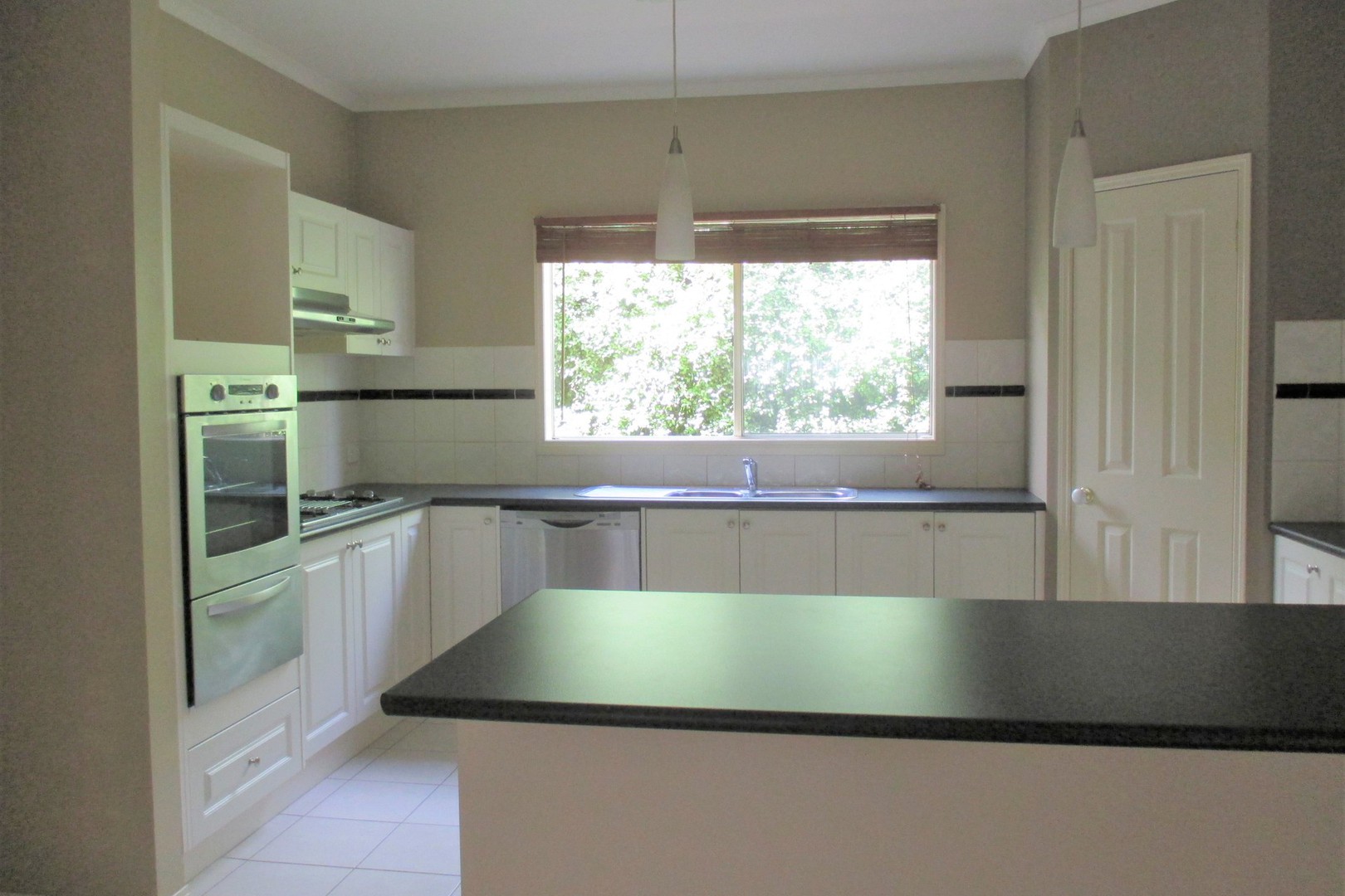 4 Gellibrand Court, Berwick, VIC 3806, Berwick - Thumbnail 4
