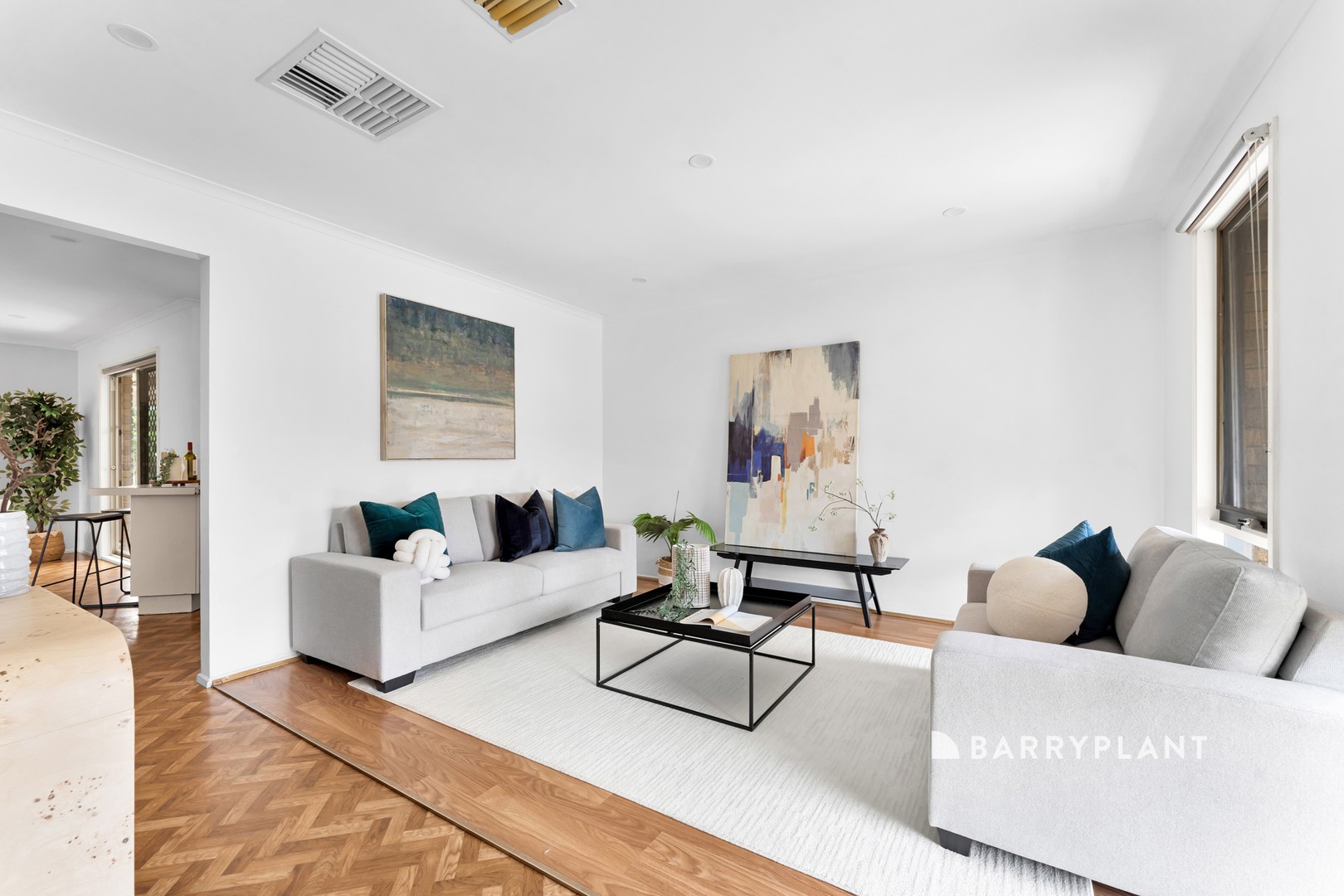 4 Glenleigh Court, Cranbourne North, VIC 3977 - Thumbnail 2 - 20/01/2026