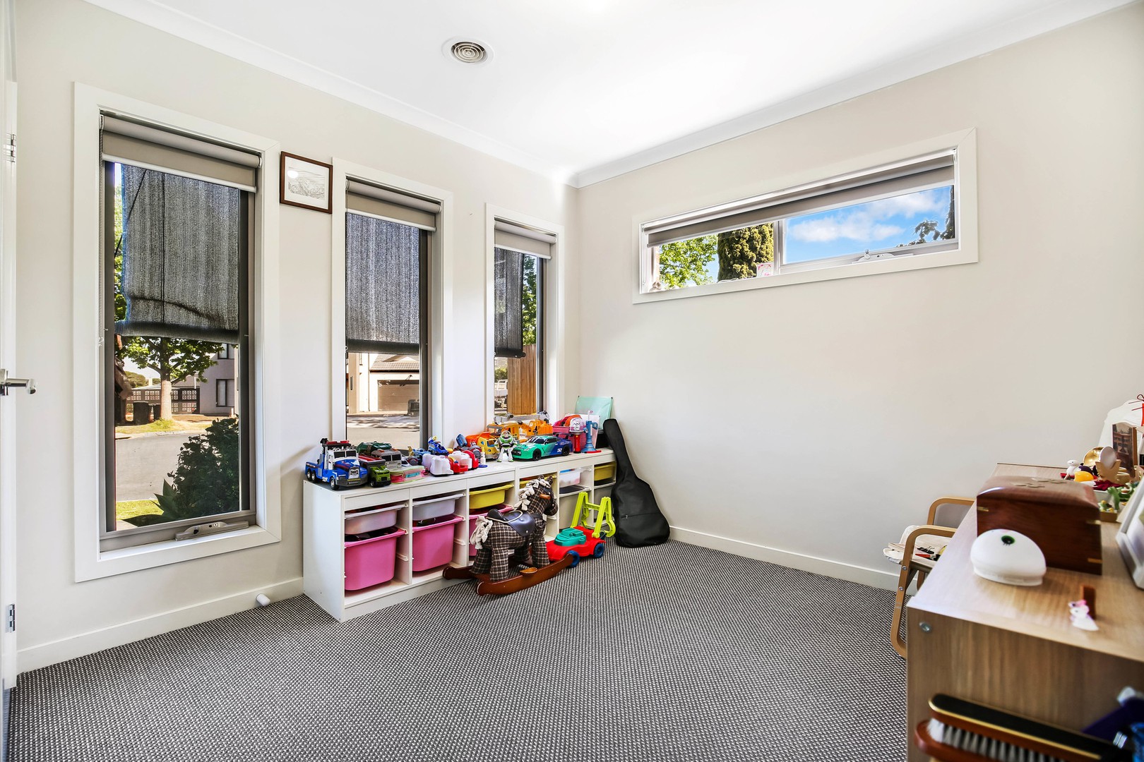 4 Gloria Court, Bundoora, VIC 3083 - Thumbnail 2 - 31/10/2025